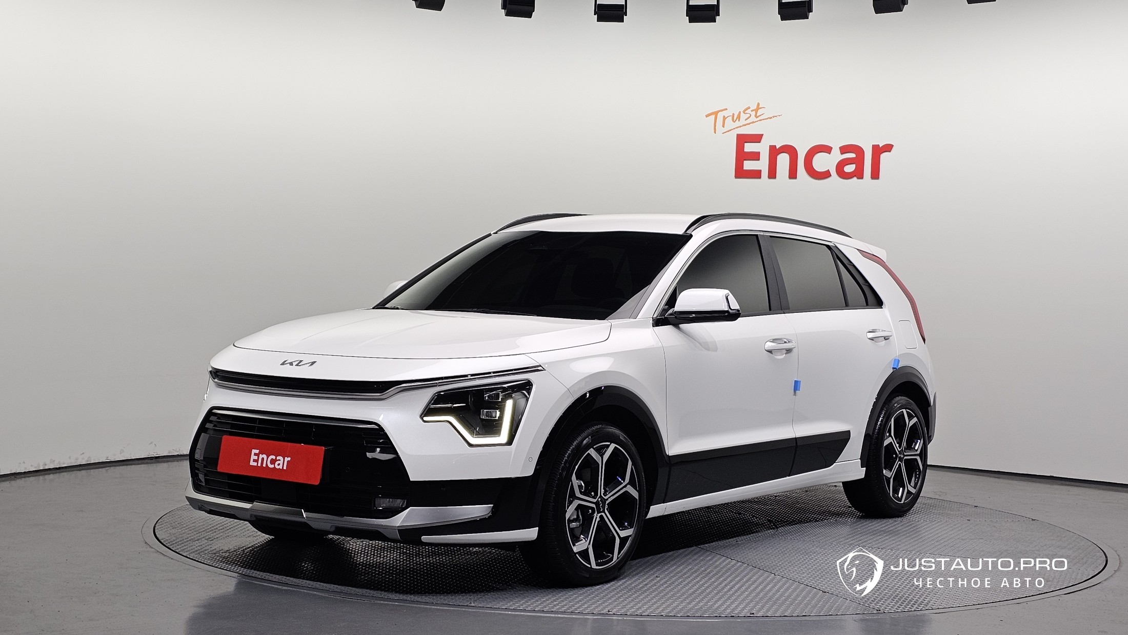 Автомобиль Kia Niro