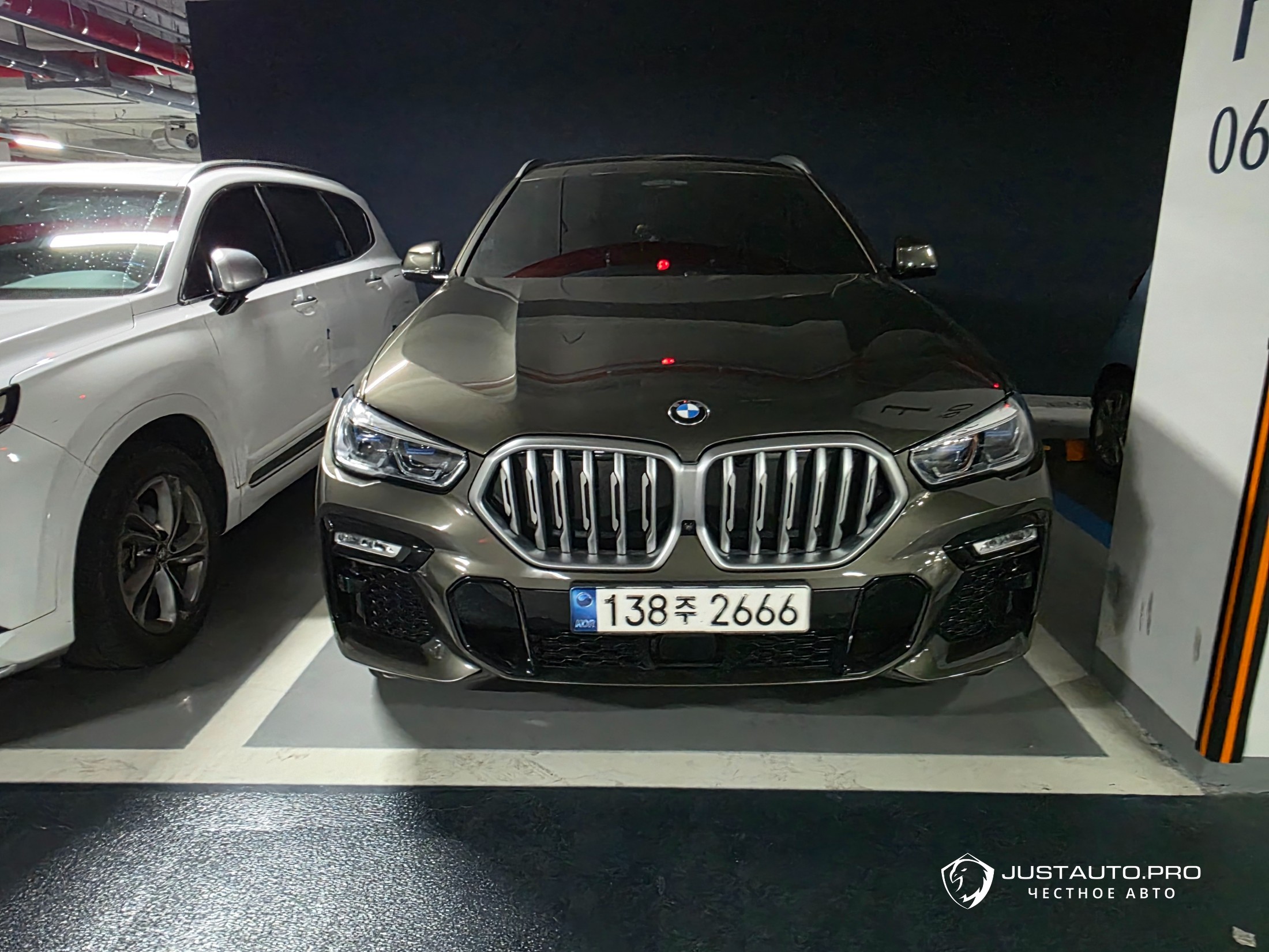 Автомобиль BMW X6