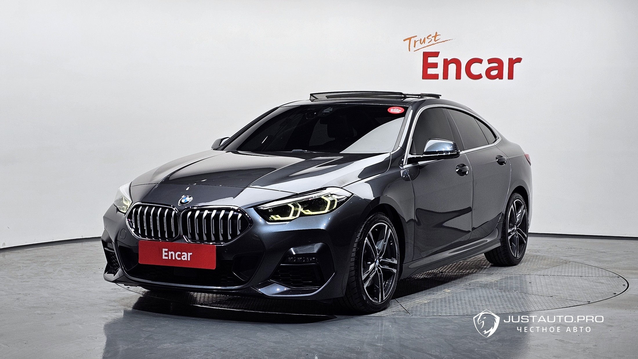 Автомобиль BMW 2-Series