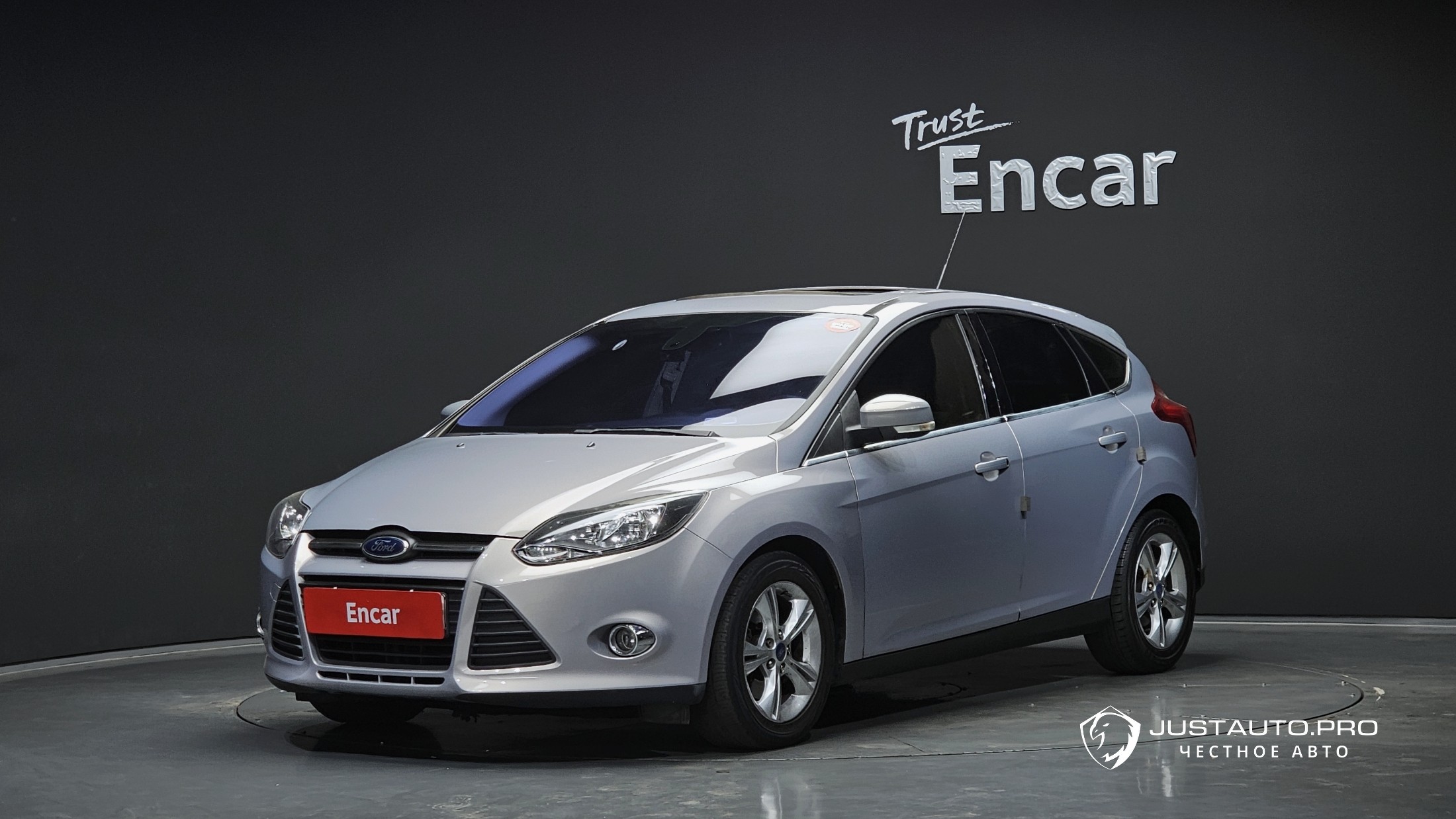 Автомобиль Ford Focus