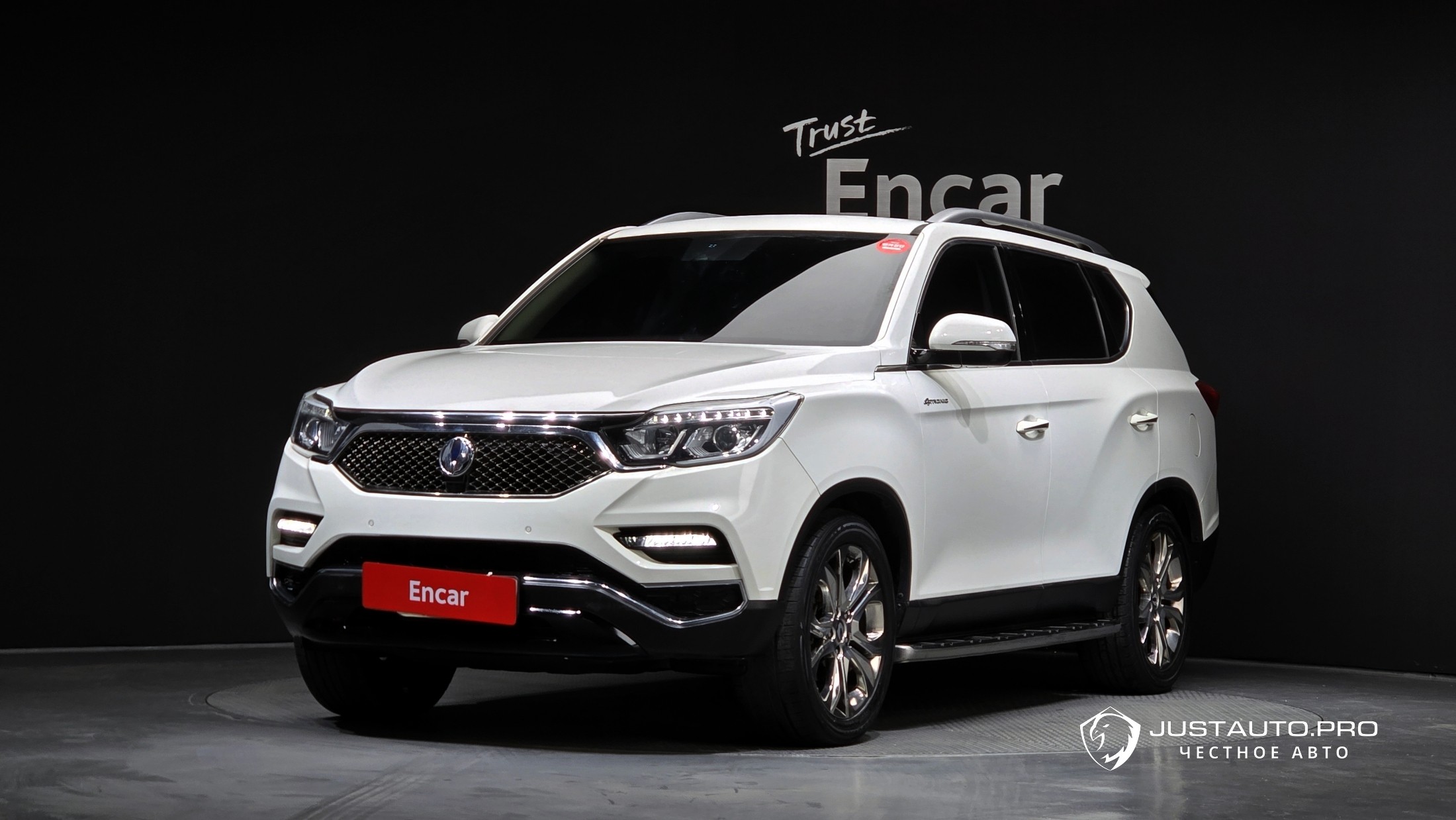 Автомобиль KG_Mobility_Ssangyong Rexton