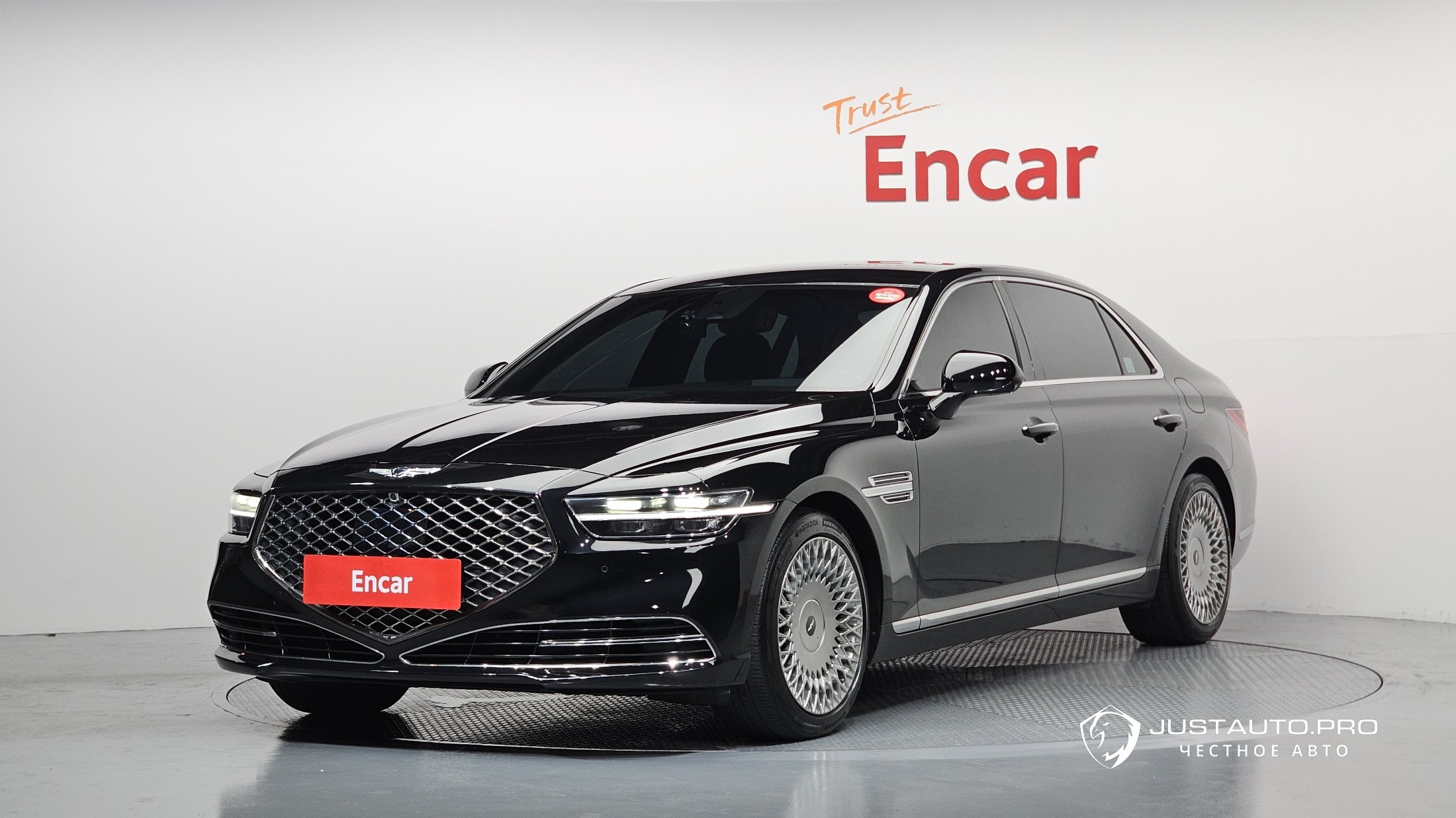 Автомобиль Genesis G90