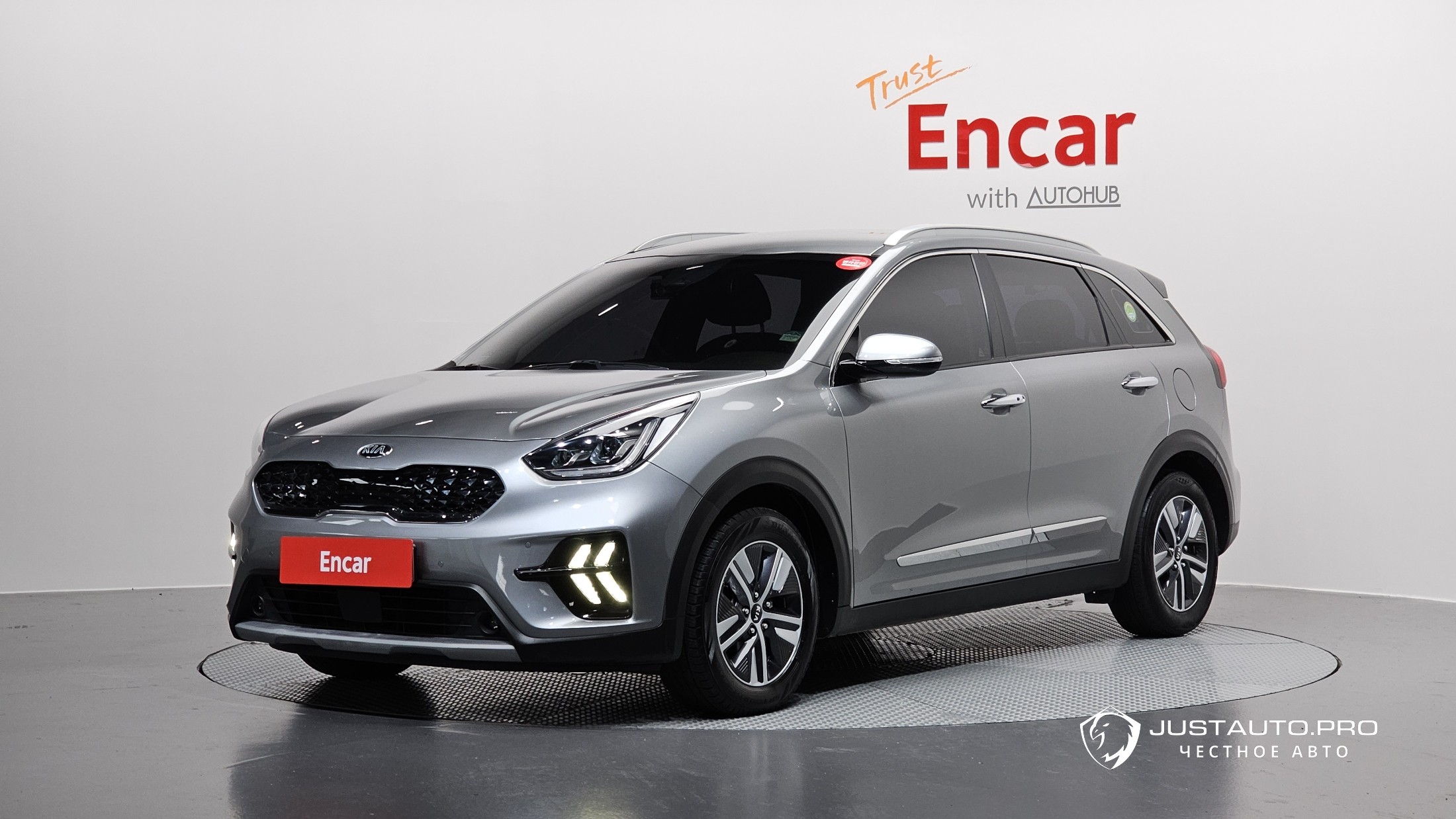 Автомобиль Kia Niro