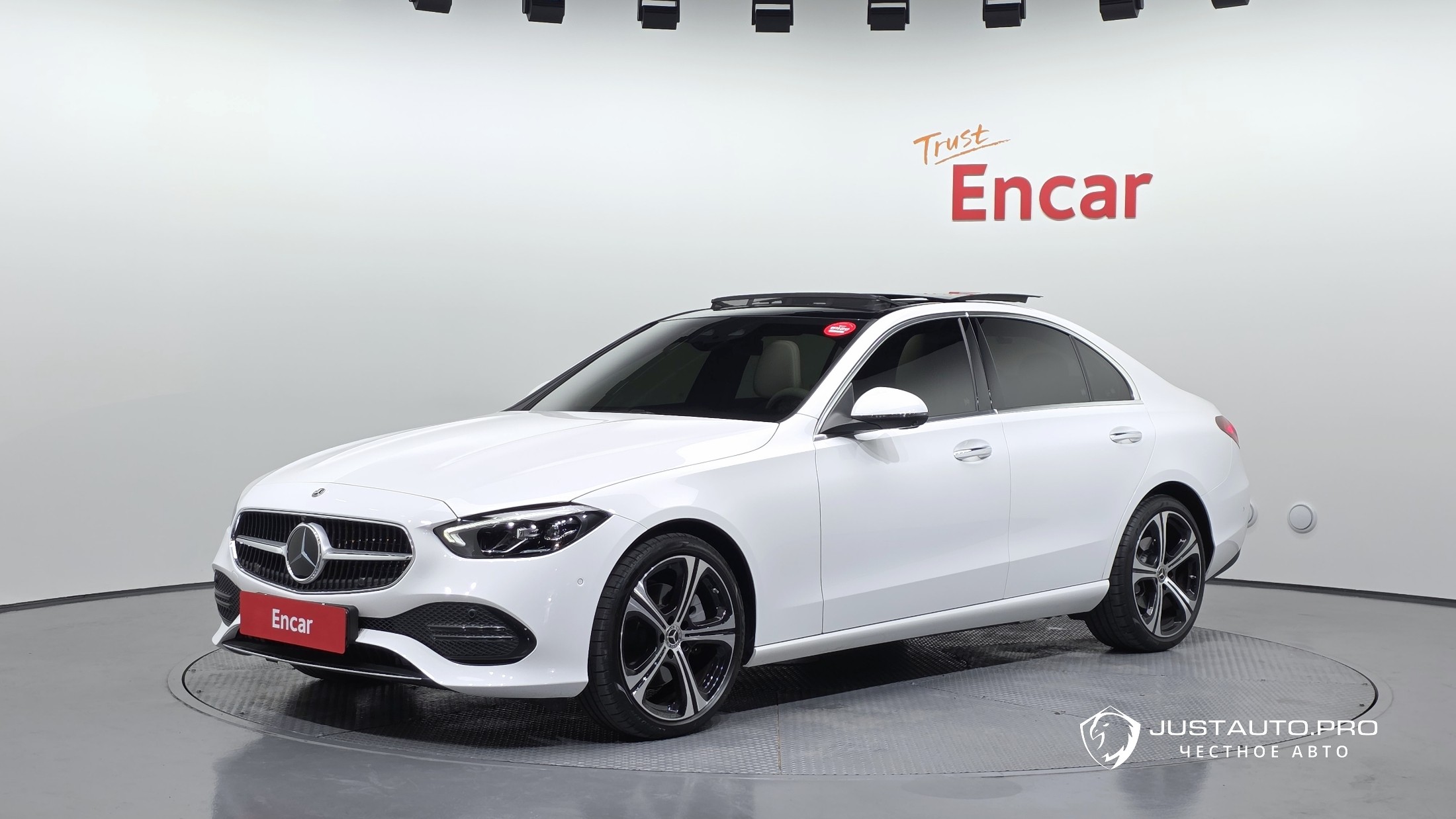 Автомобиль Mercedes-Benz C-Class