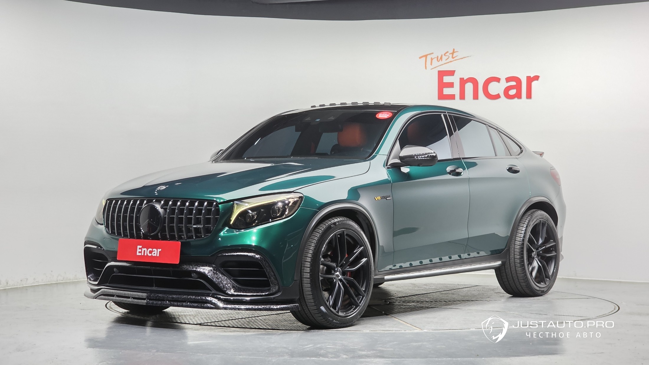 Автомобиль Mercedes-Benz GLC-Class