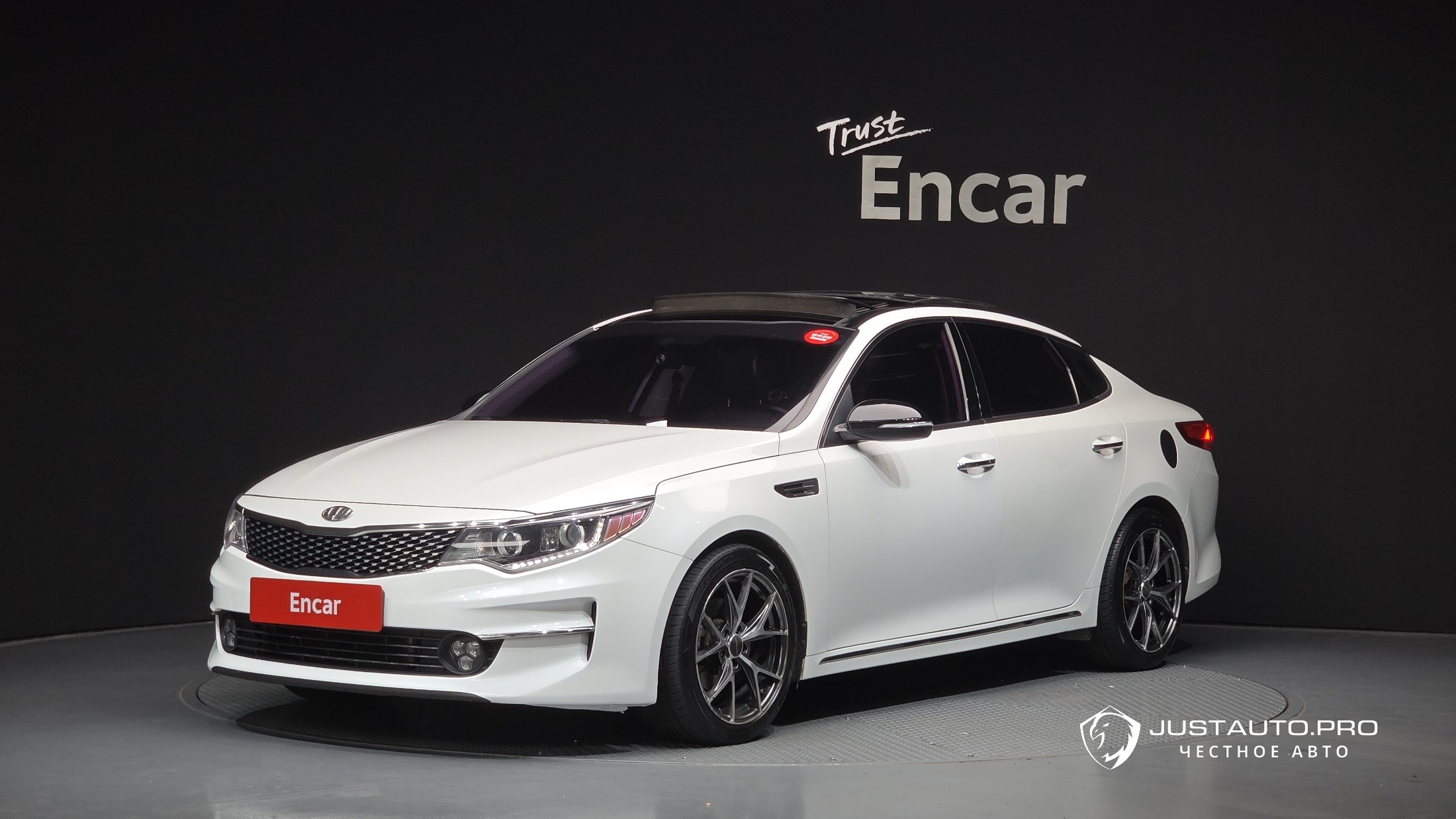 Автомобиль Kia K5