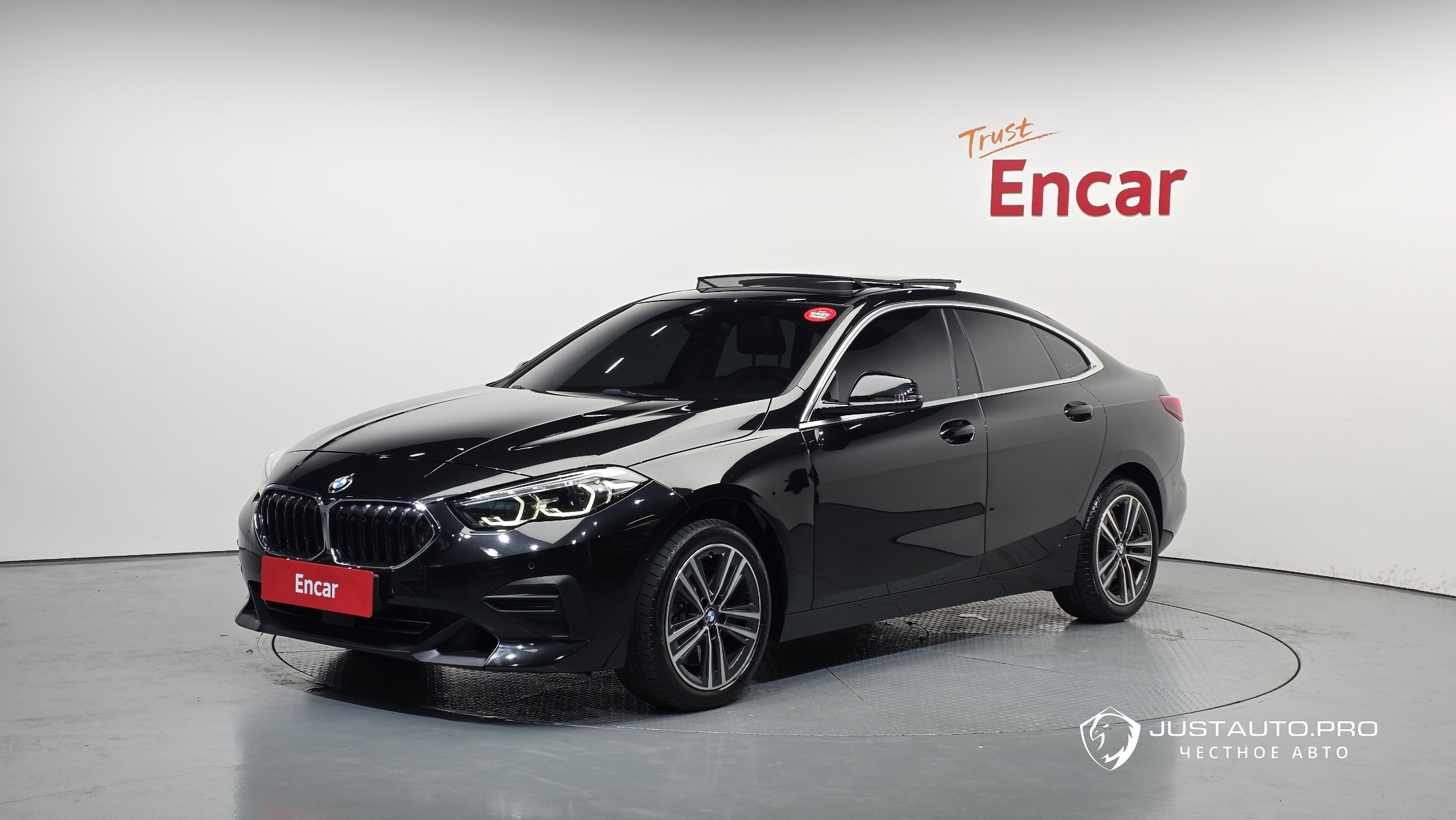 Автомобиль BMW 2-Series