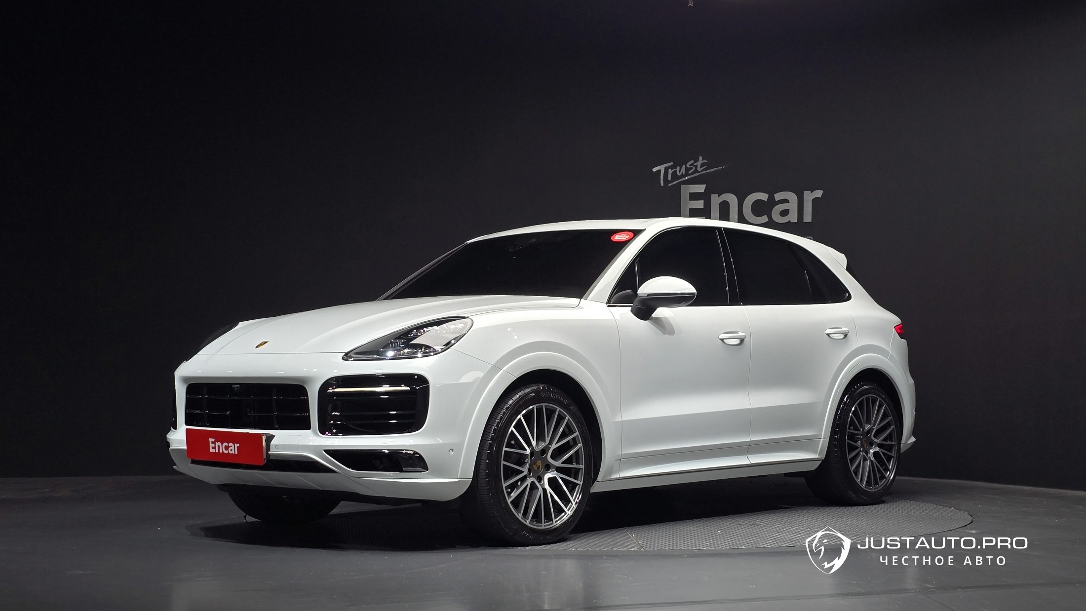 Автомобиль Porsche Cayenne