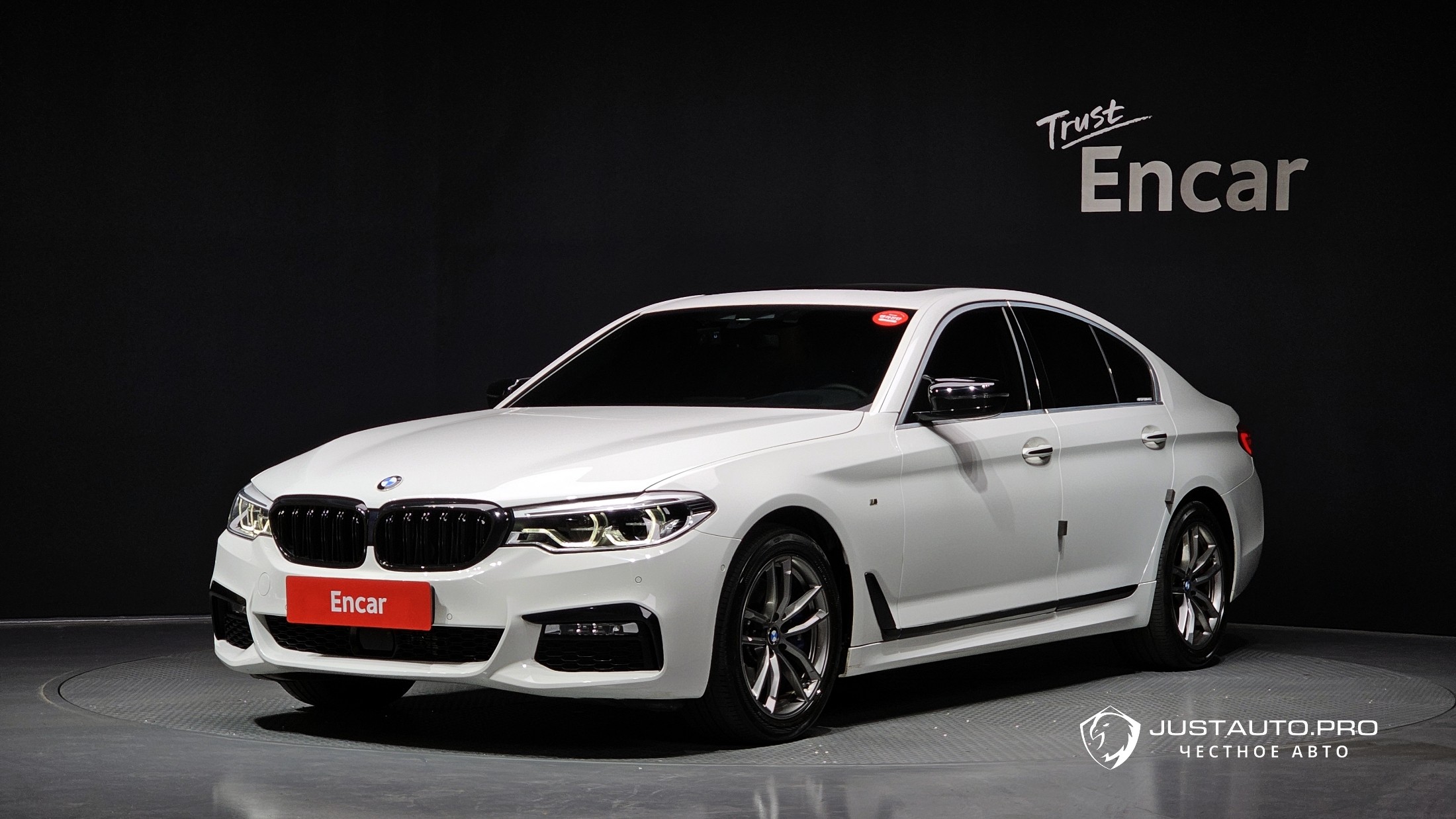 Автомобиль BMW 5-Series