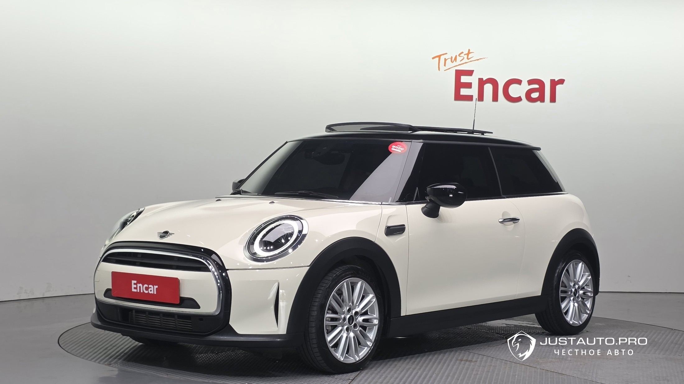 Автомобиль Mini Cooper