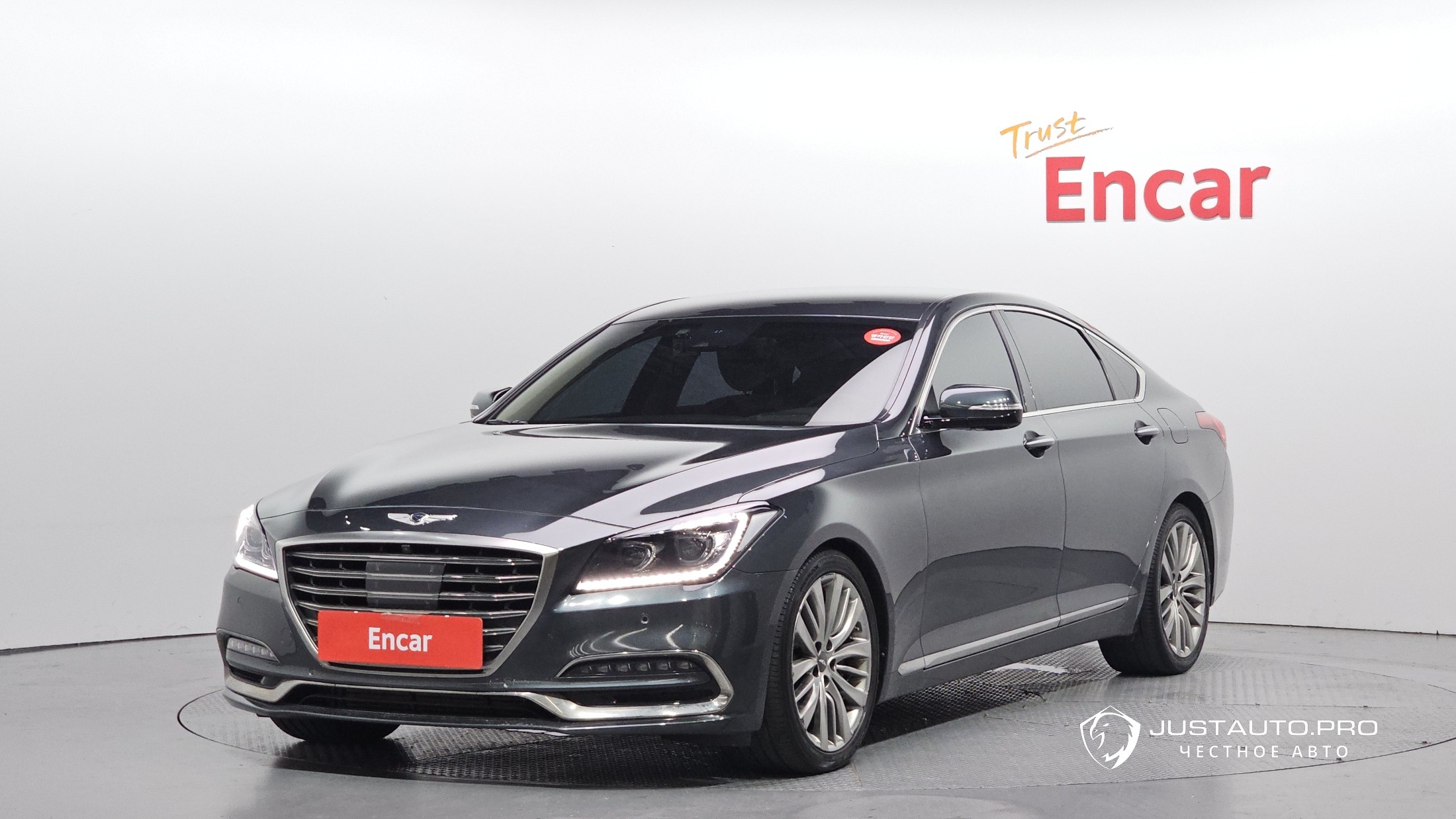 Автомобиль Genesis G80