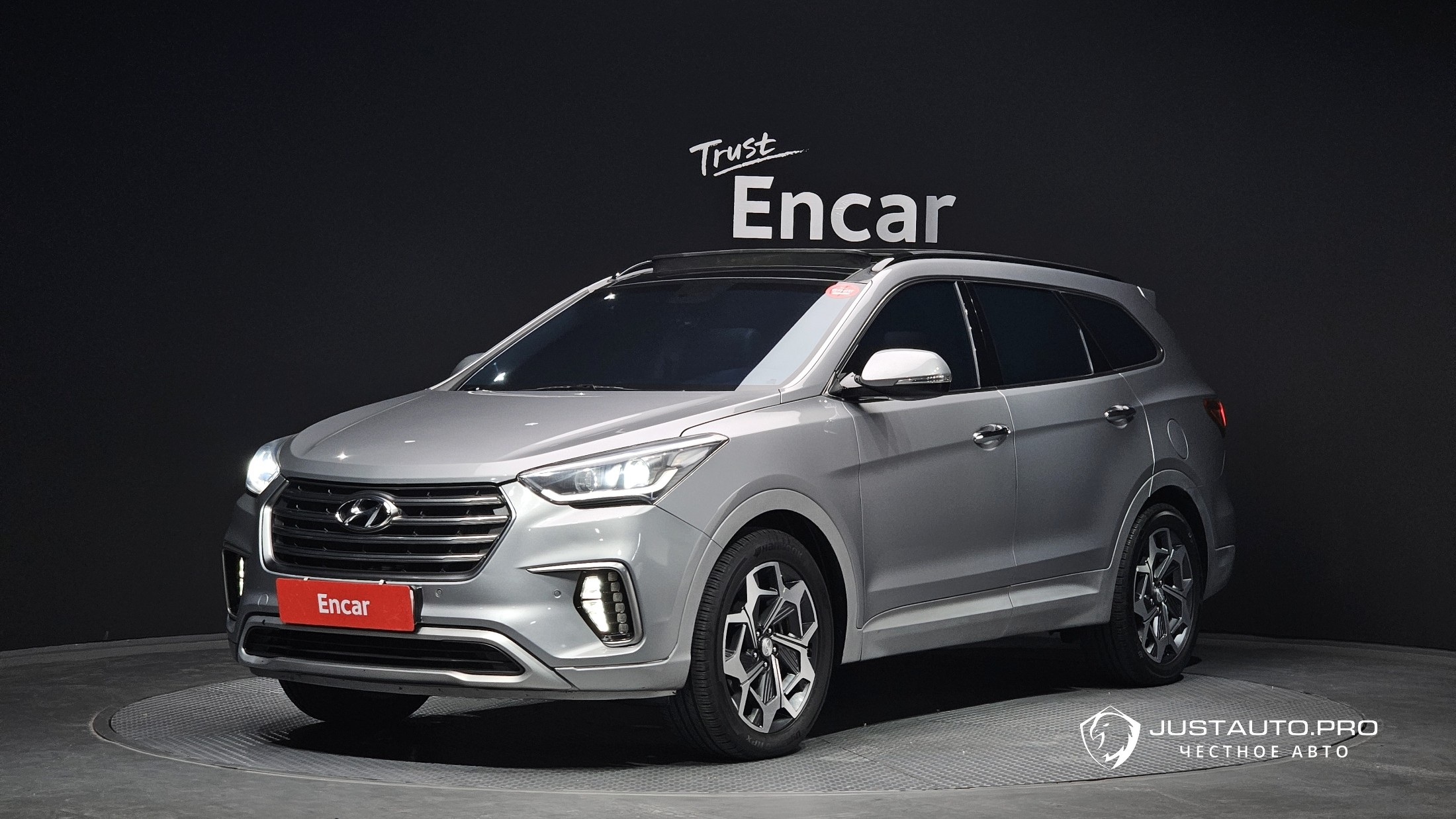 Автомобиль Hyundai Maxcruz