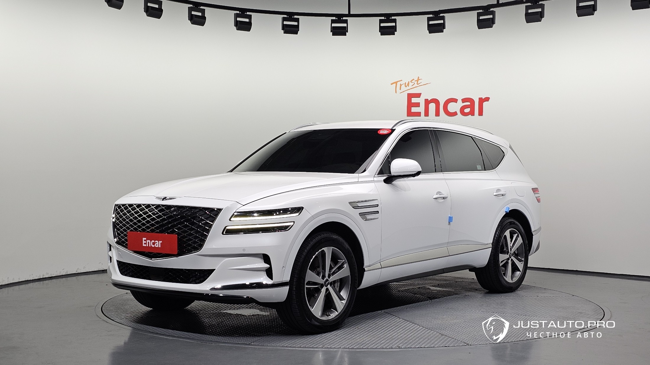 Автомобиль Genesis GV80