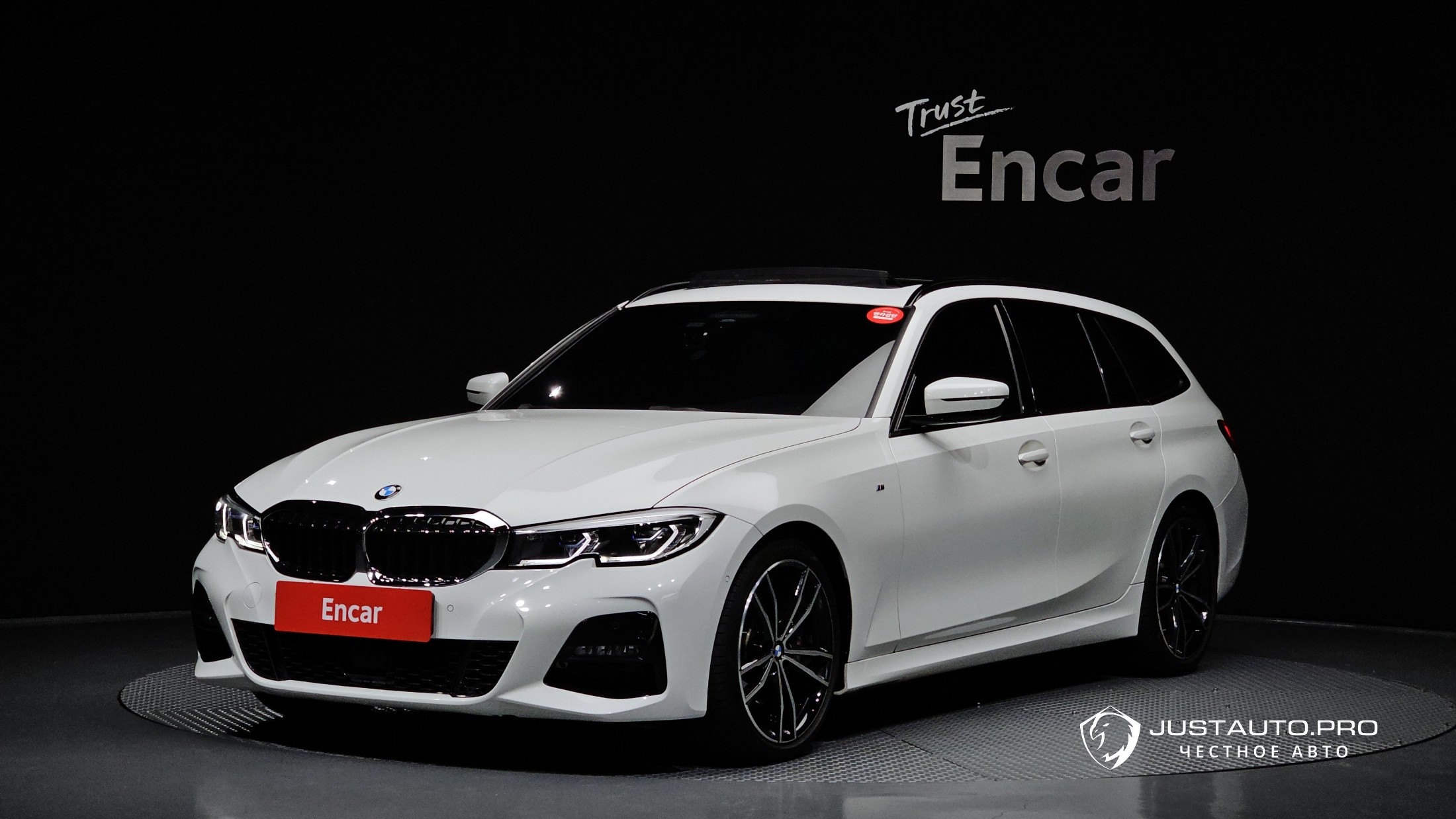 Автомобиль BMW 3-Series