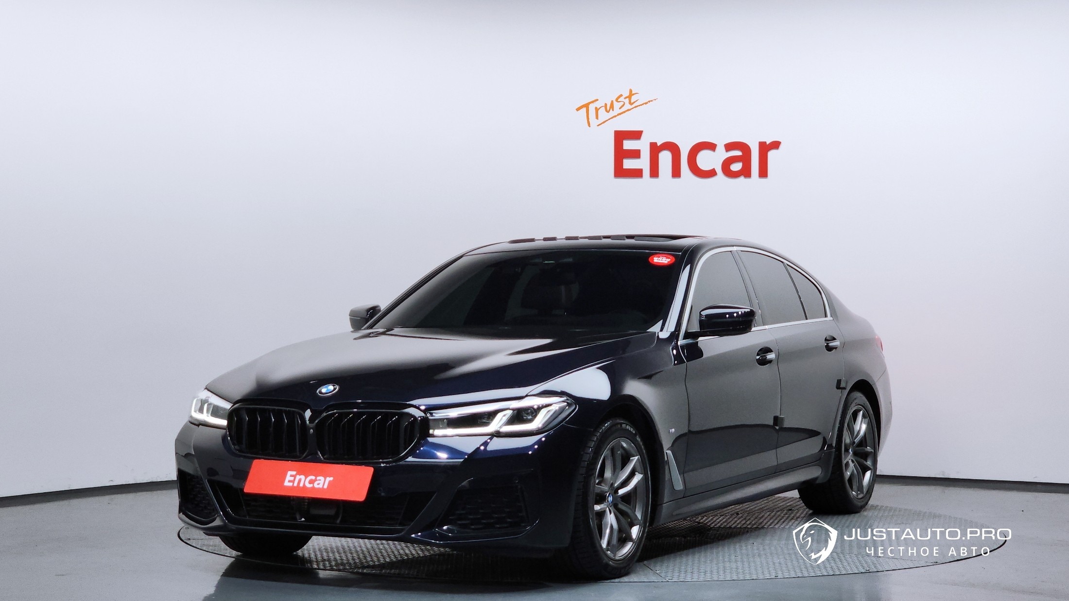 Автомобиль BMW 5-Series