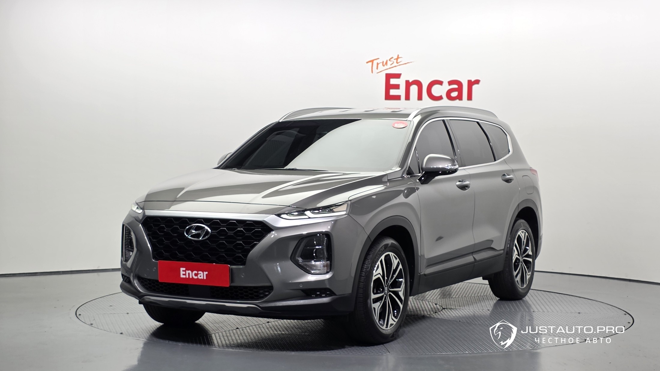 Автомобиль Hyundai Santafe