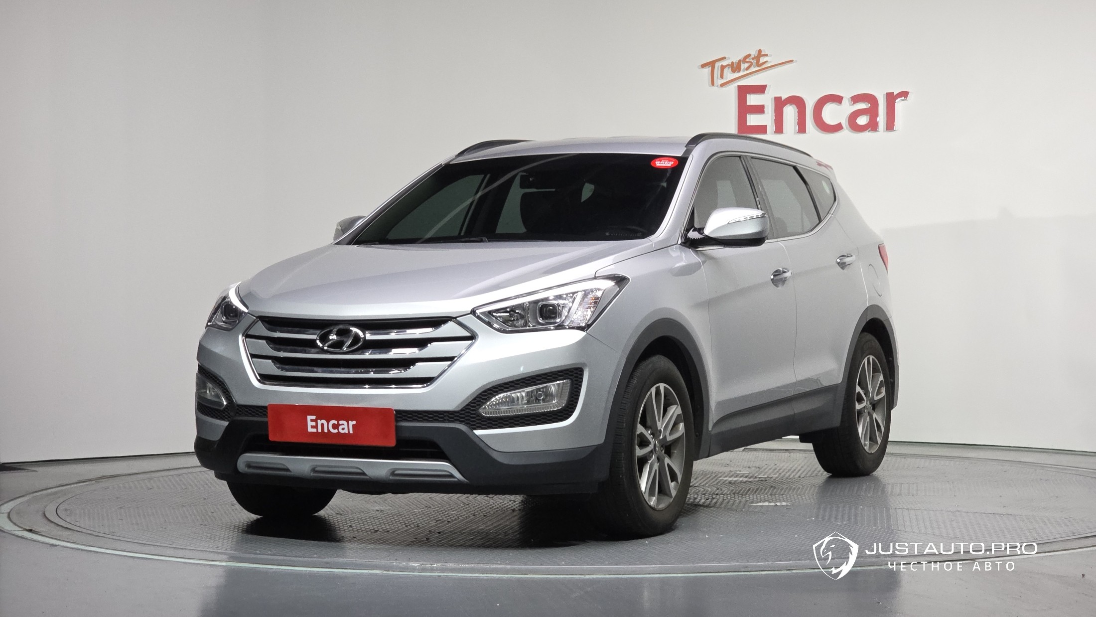 Автомобиль Hyundai Santafe