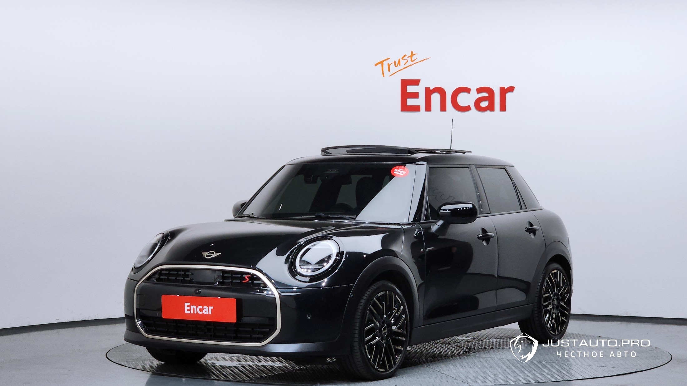 Автомобиль Mini Cooper