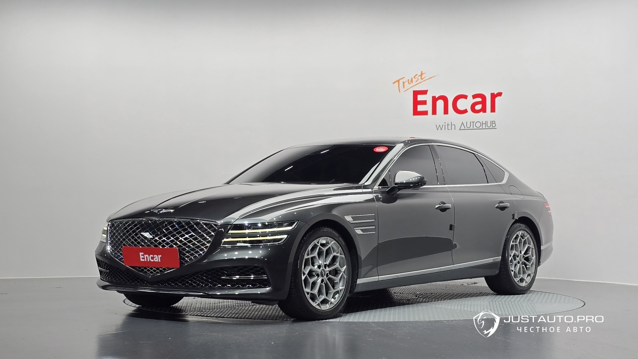 Автомобиль Genesis G80
