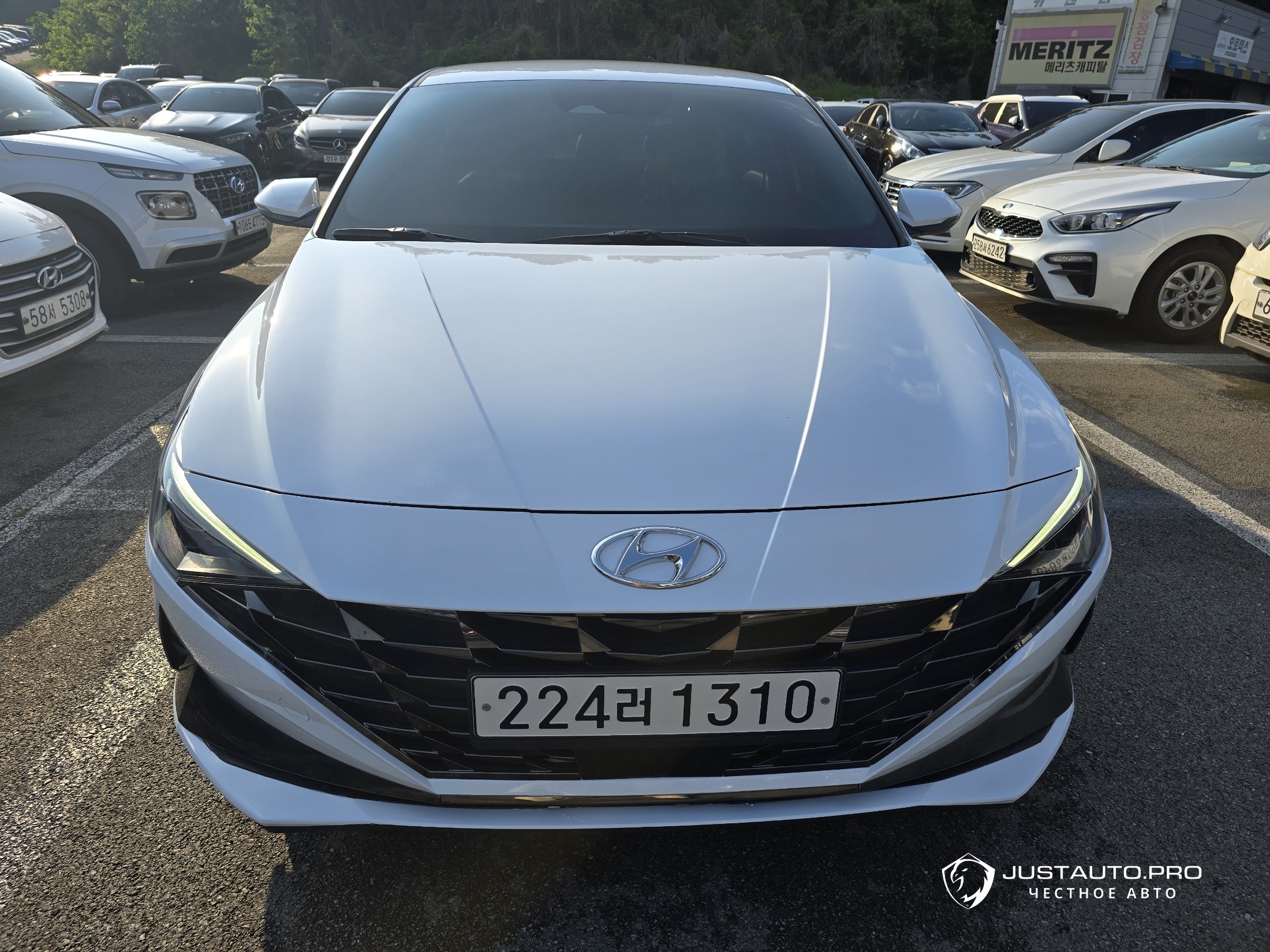 Автомобиль Hyundai AVANTE