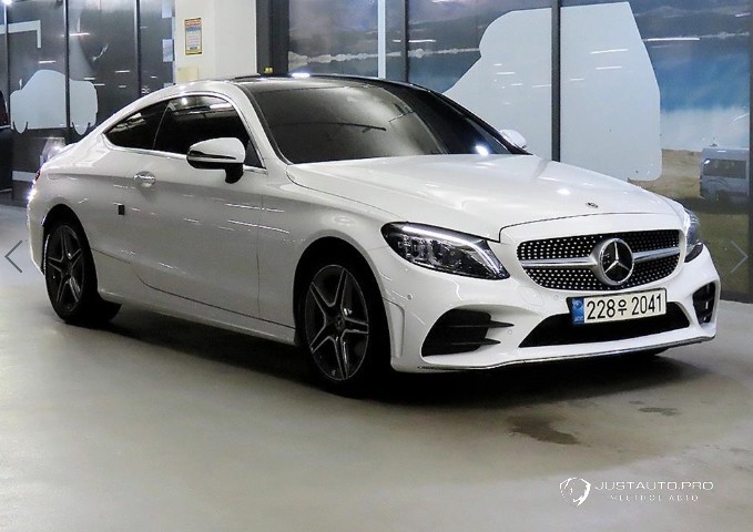 Автомобиль Mercedes-Benz C-Class