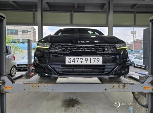 Автомобиль Kia K5