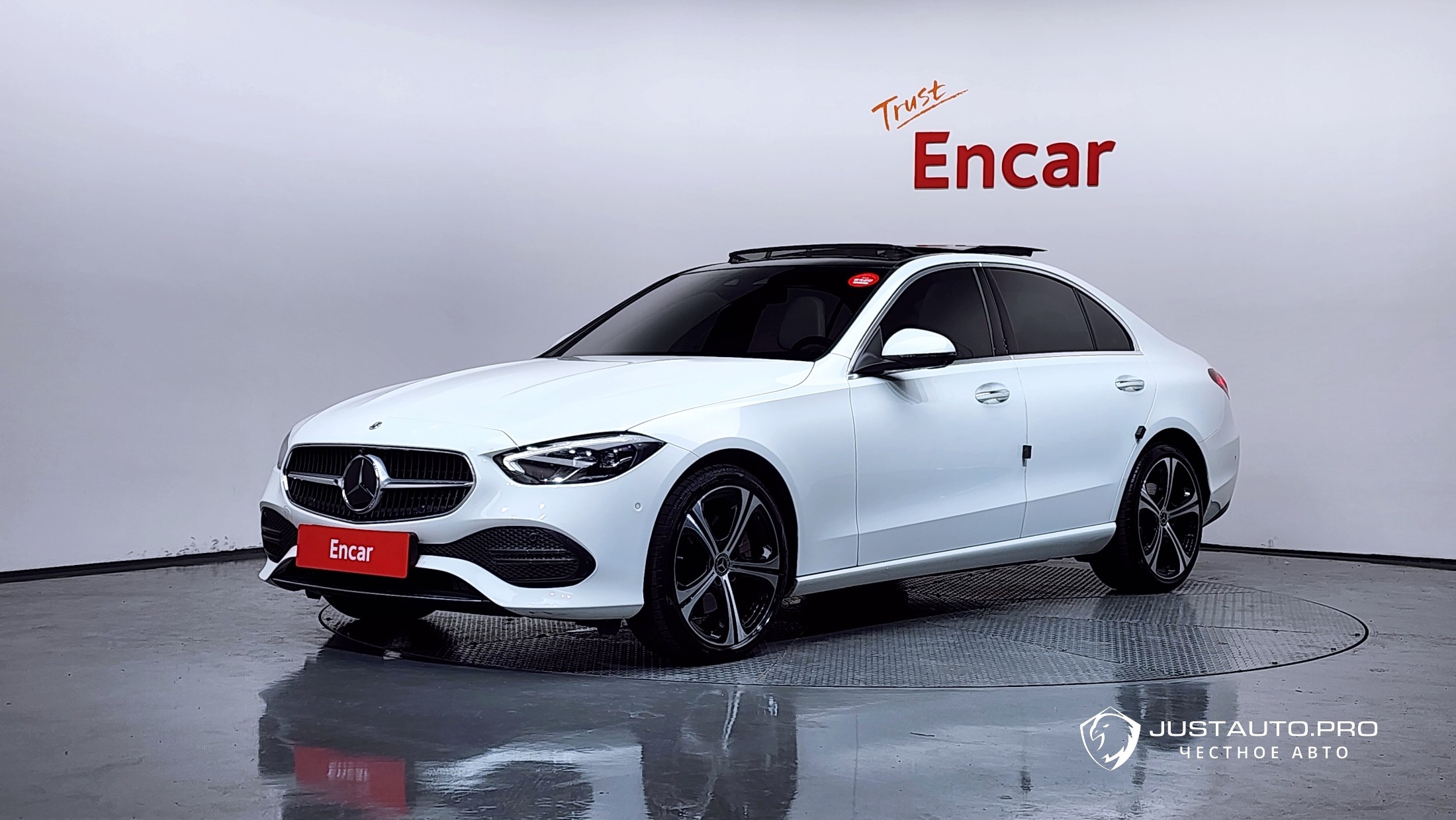 Автомобиль Mercedes-Benz C-Class