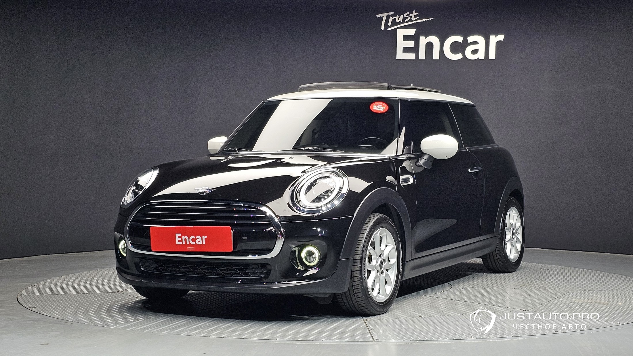 Автомобиль Mini Cooper