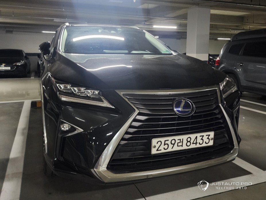 Автомобиль Lexus RX