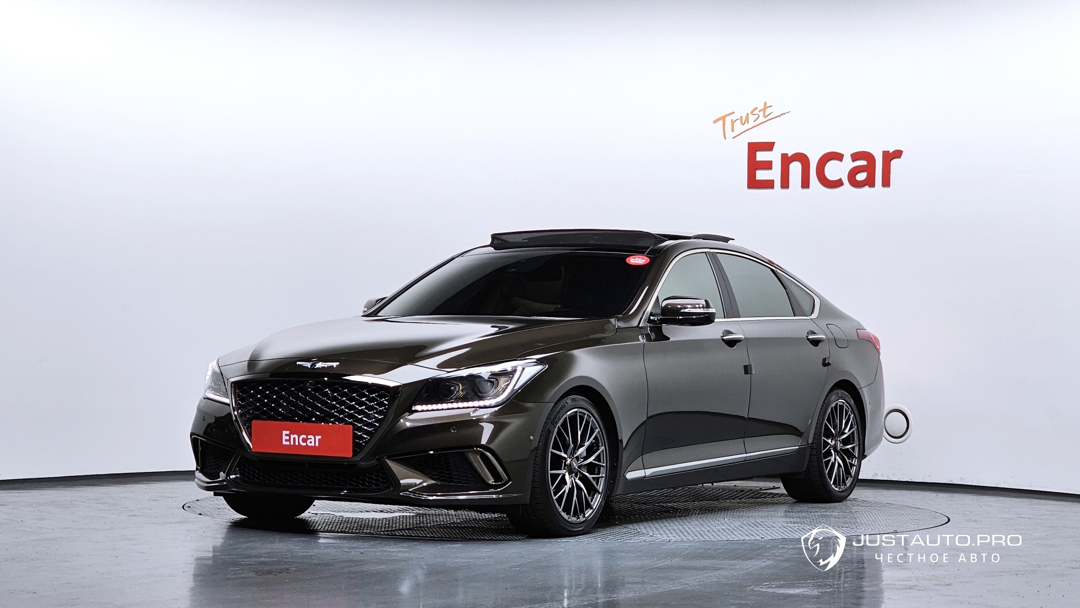 Автомобиль Hyundai Genesis