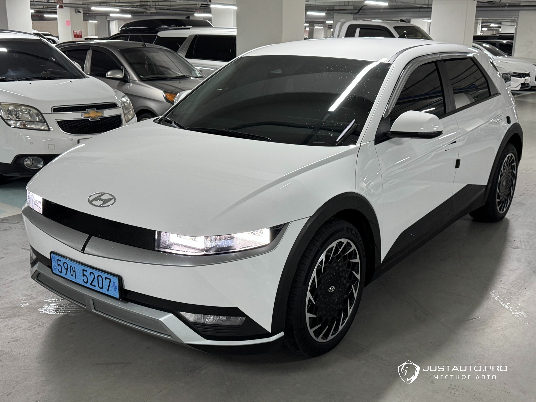 Автомобиль Hyundai Ioniq5