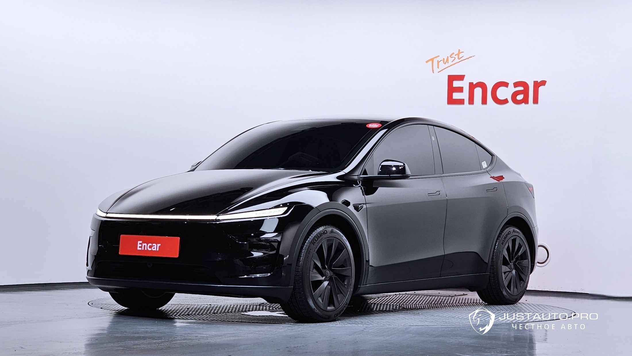 Автомобиль Tesla Model Y