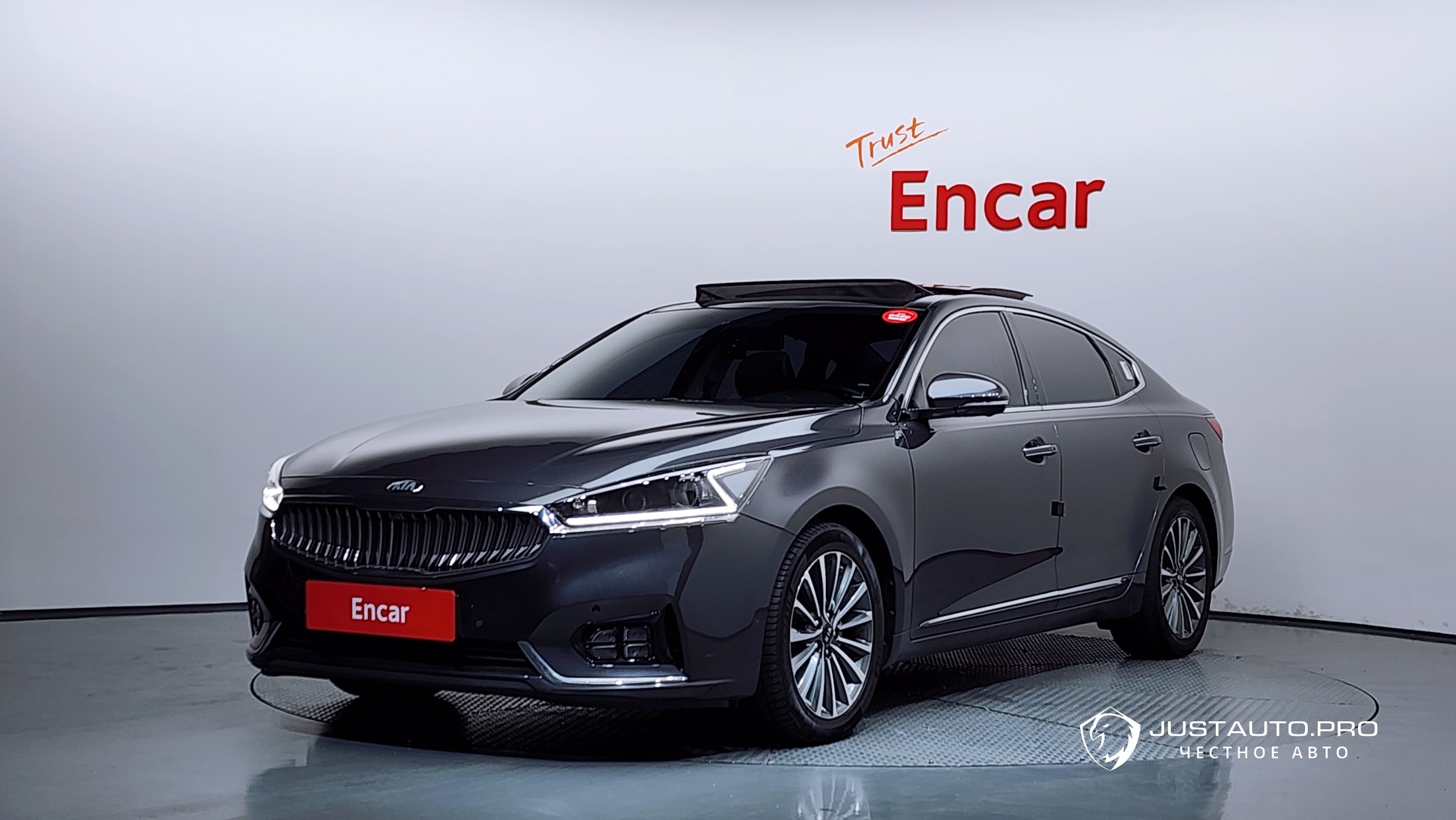 Автомобиль Kia K7