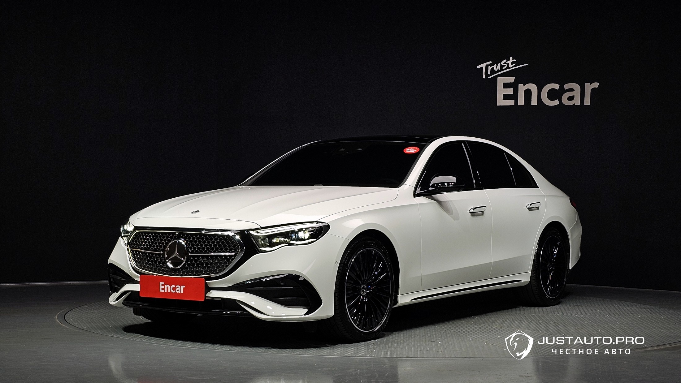 Автомобиль Mercedes-Benz E-Class