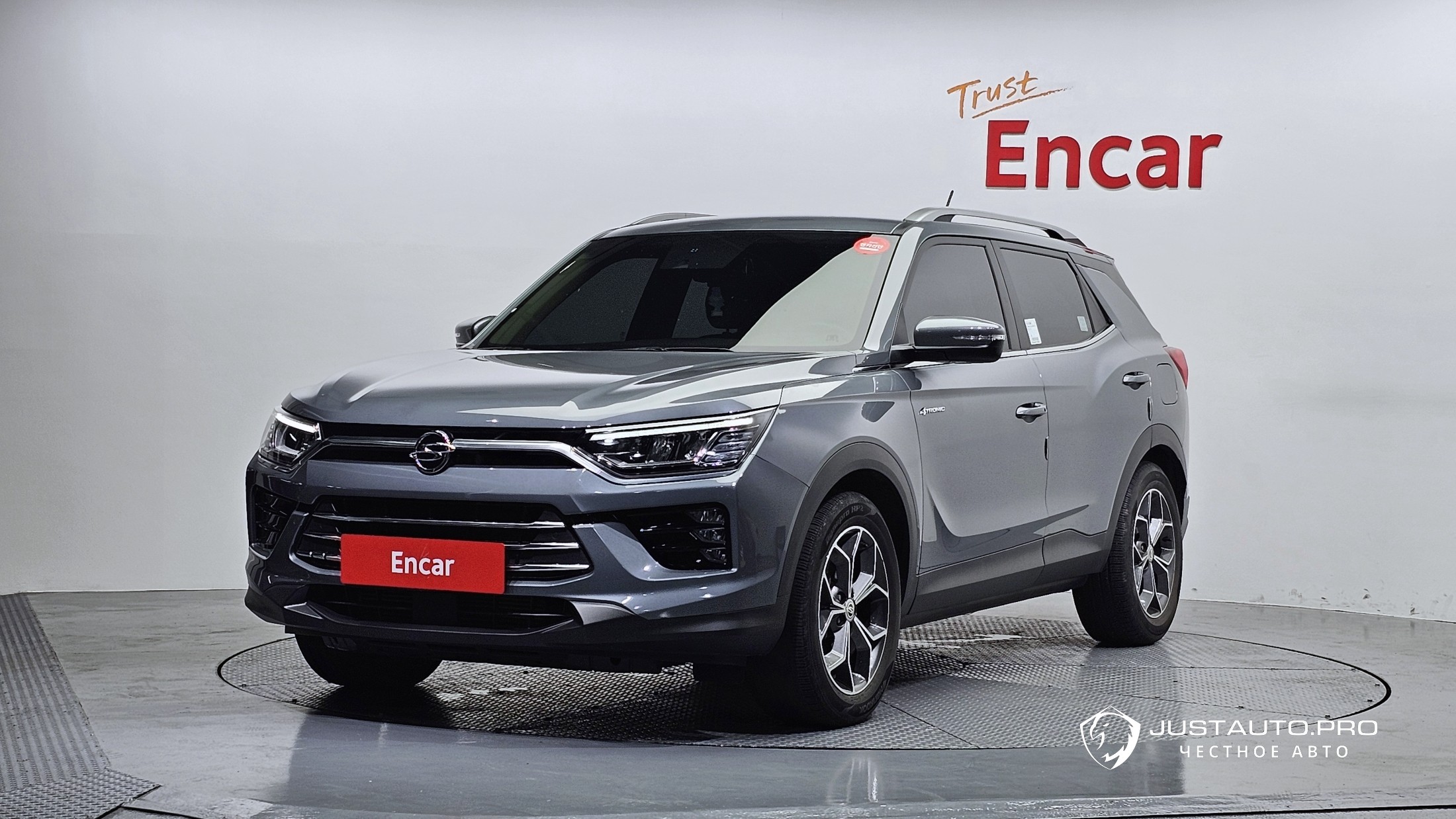 Автомобиль KG_Mobility_Ssangyong KORANDO