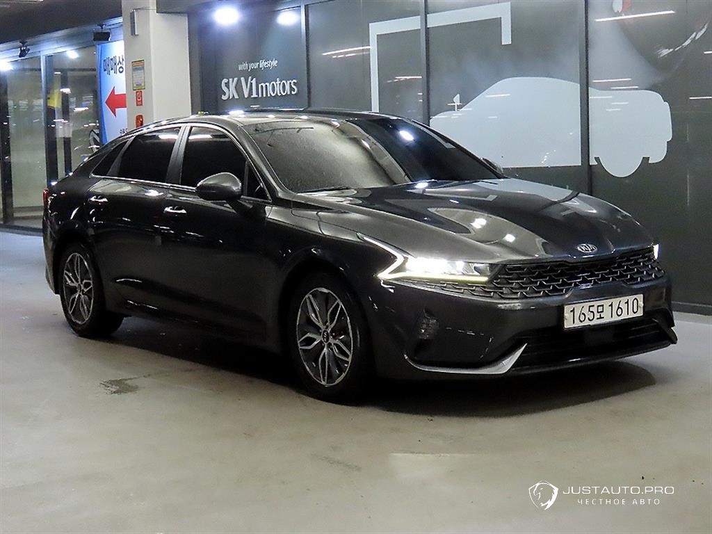 Автомобиль Kia K5