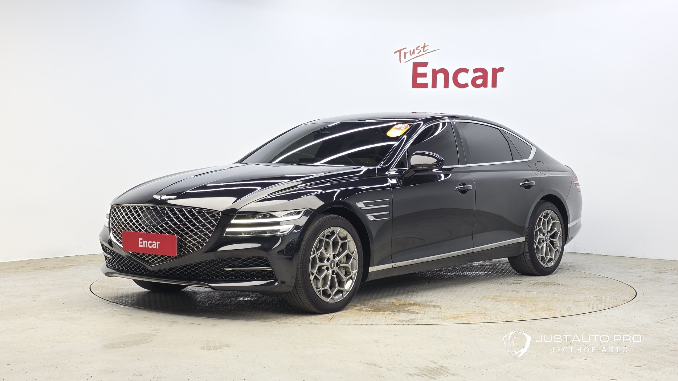Автомобиль Genesis G80