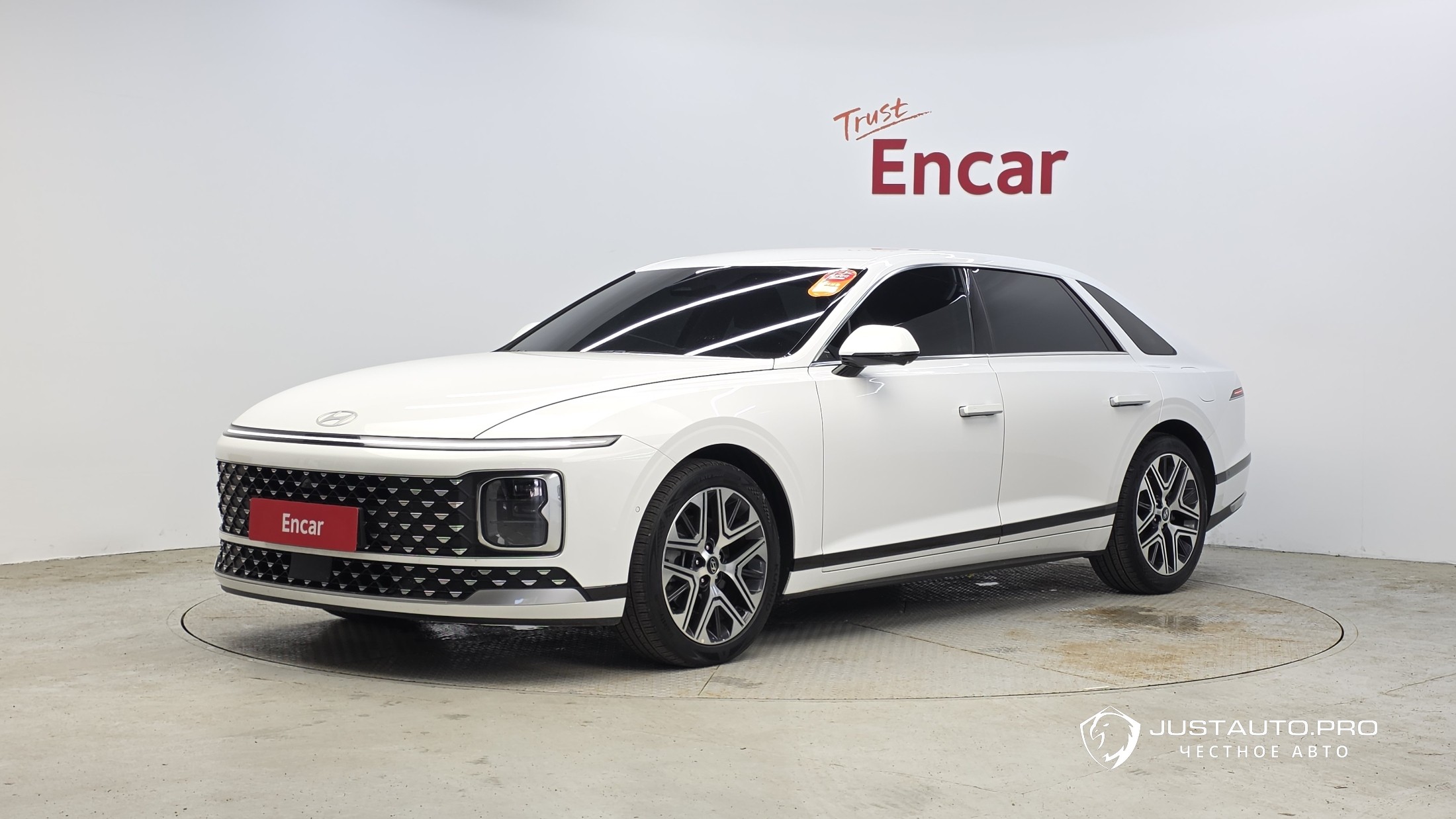 Автомобиль Hyundai Grandeur