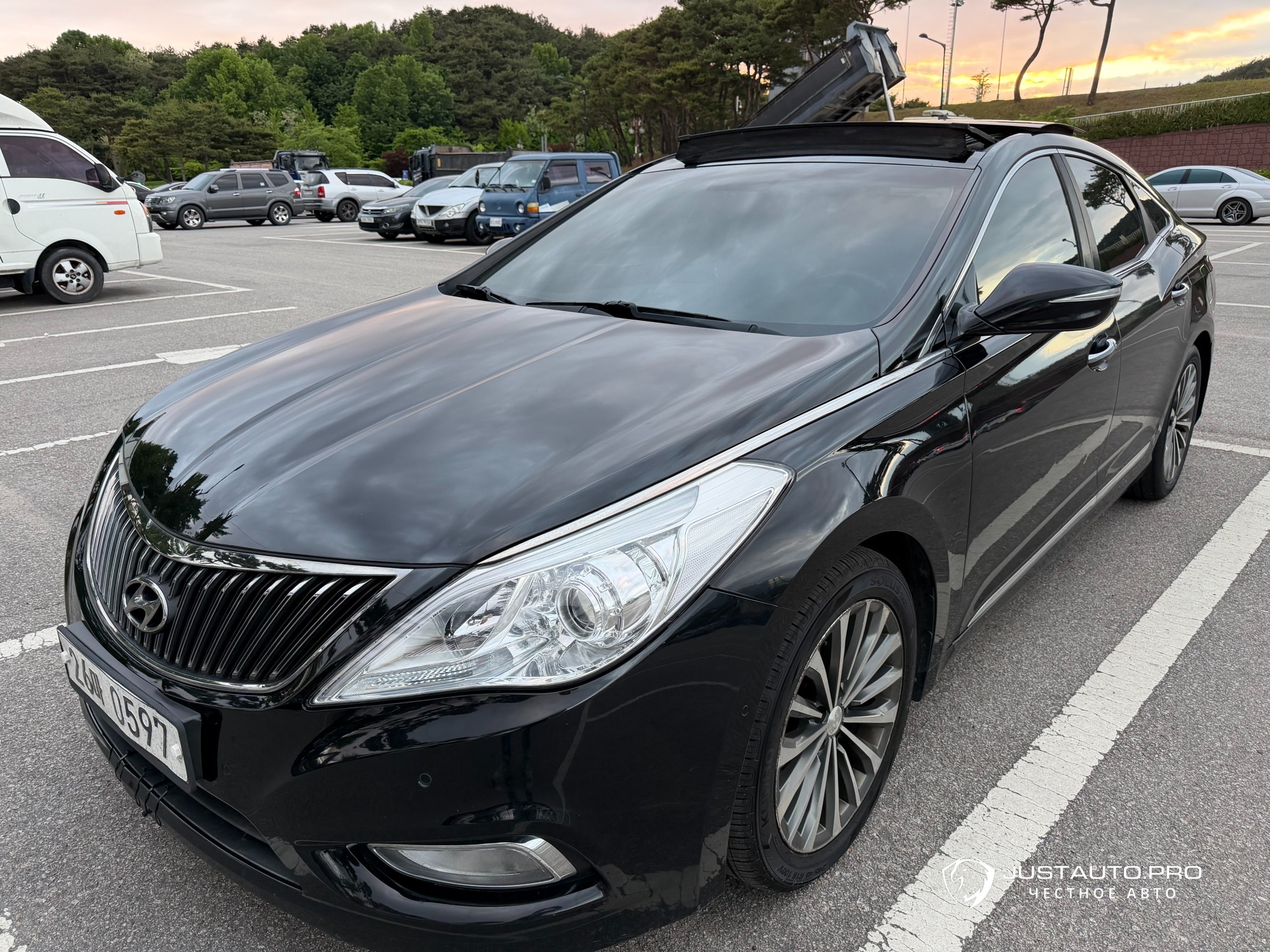 Автомобиль Hyundai Grandeur