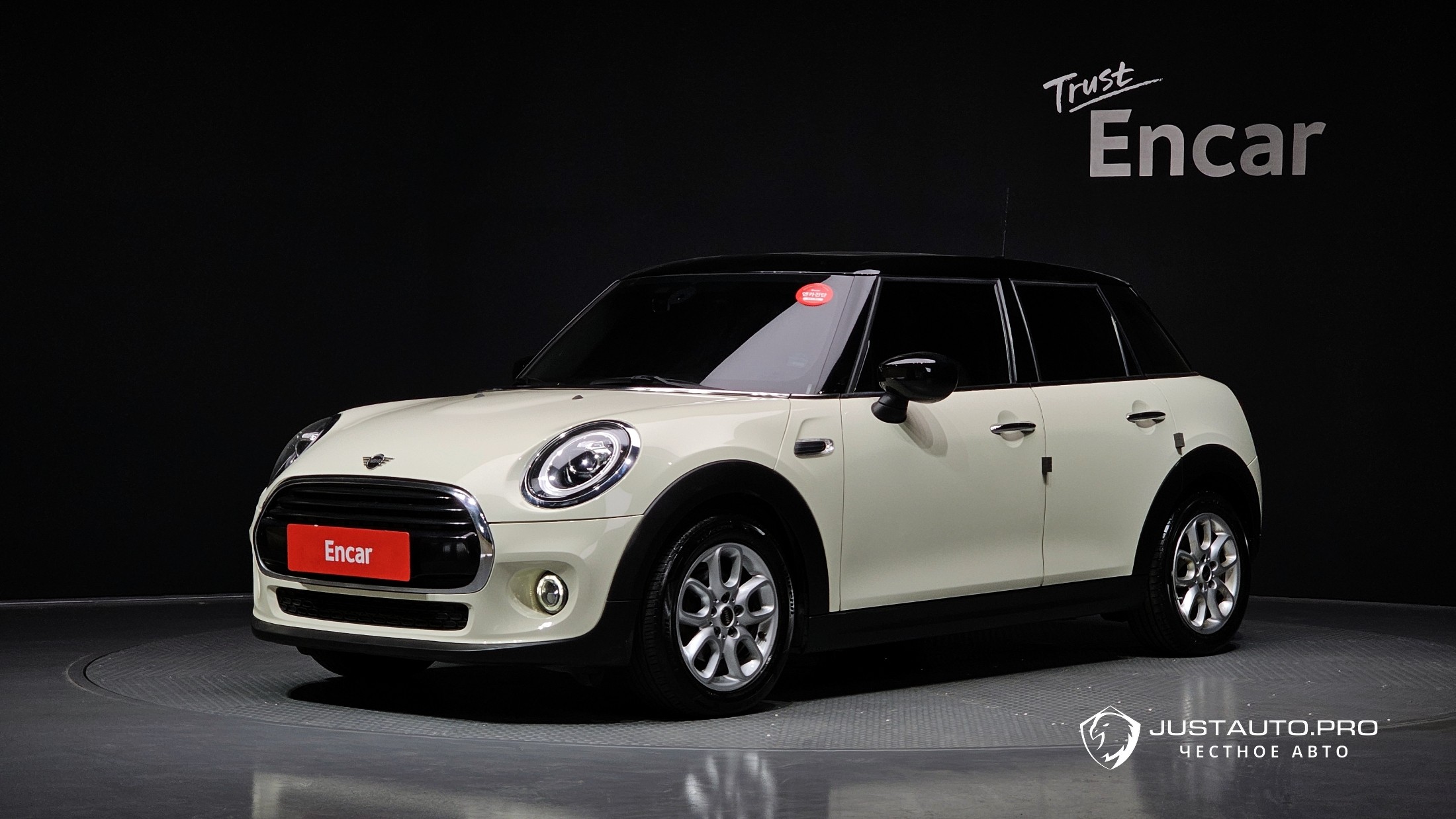 Автомобиль Mini Cooper