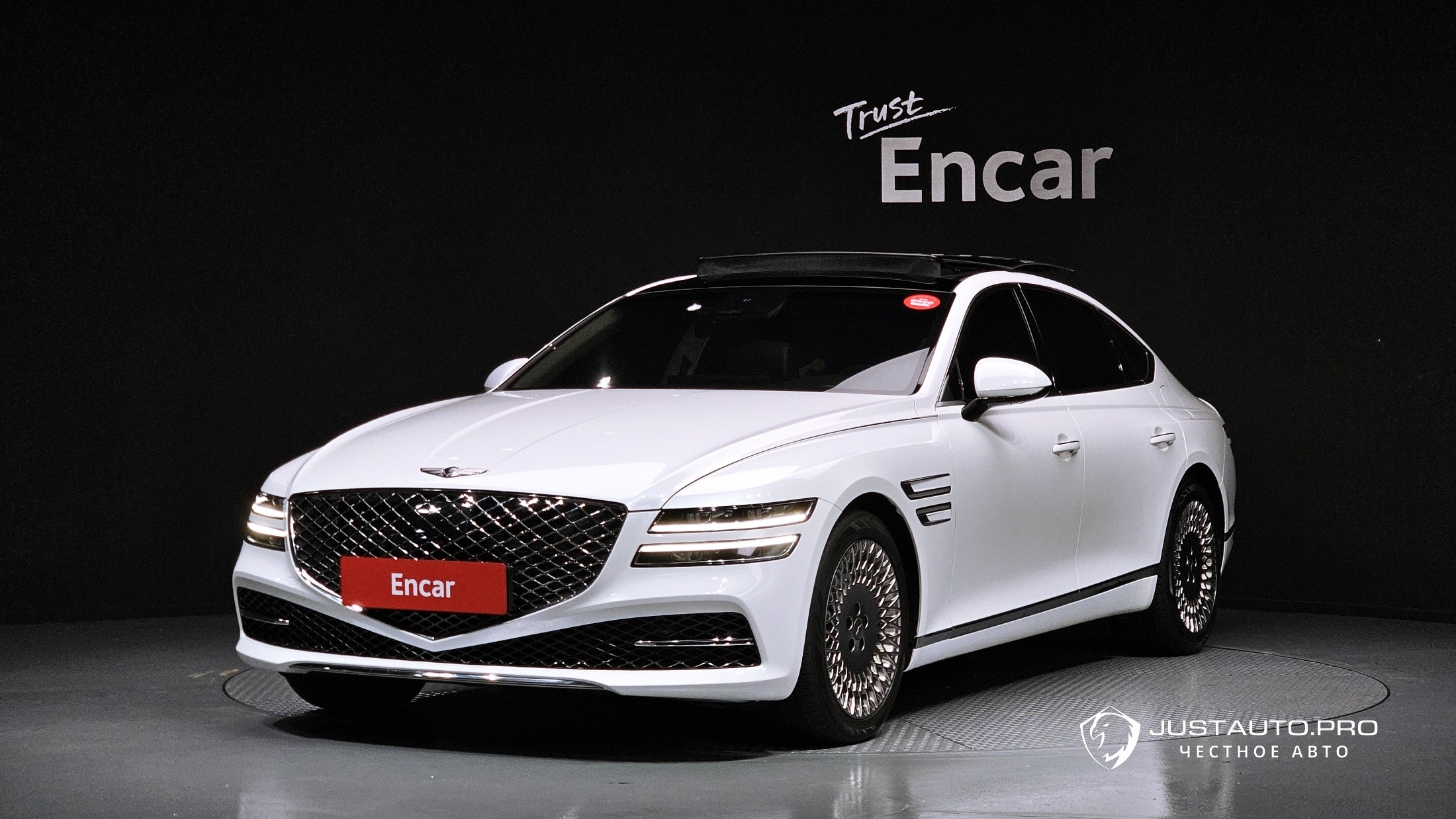 Автомобиль Genesis G80