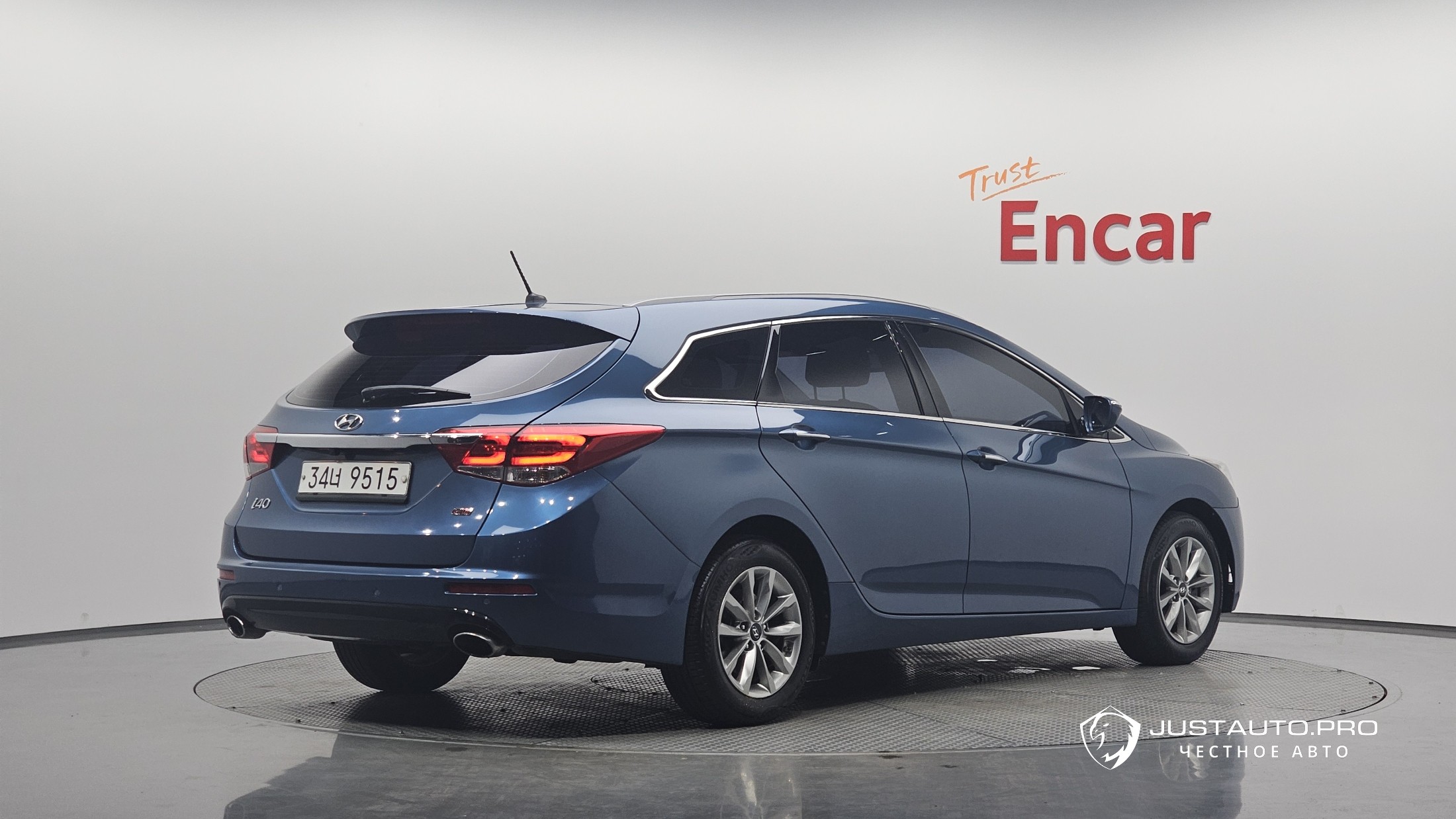 Автомобиль Hyundai i40