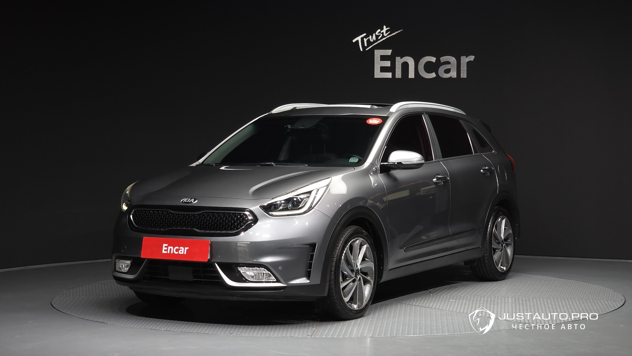 Автомобиль Kia Niro