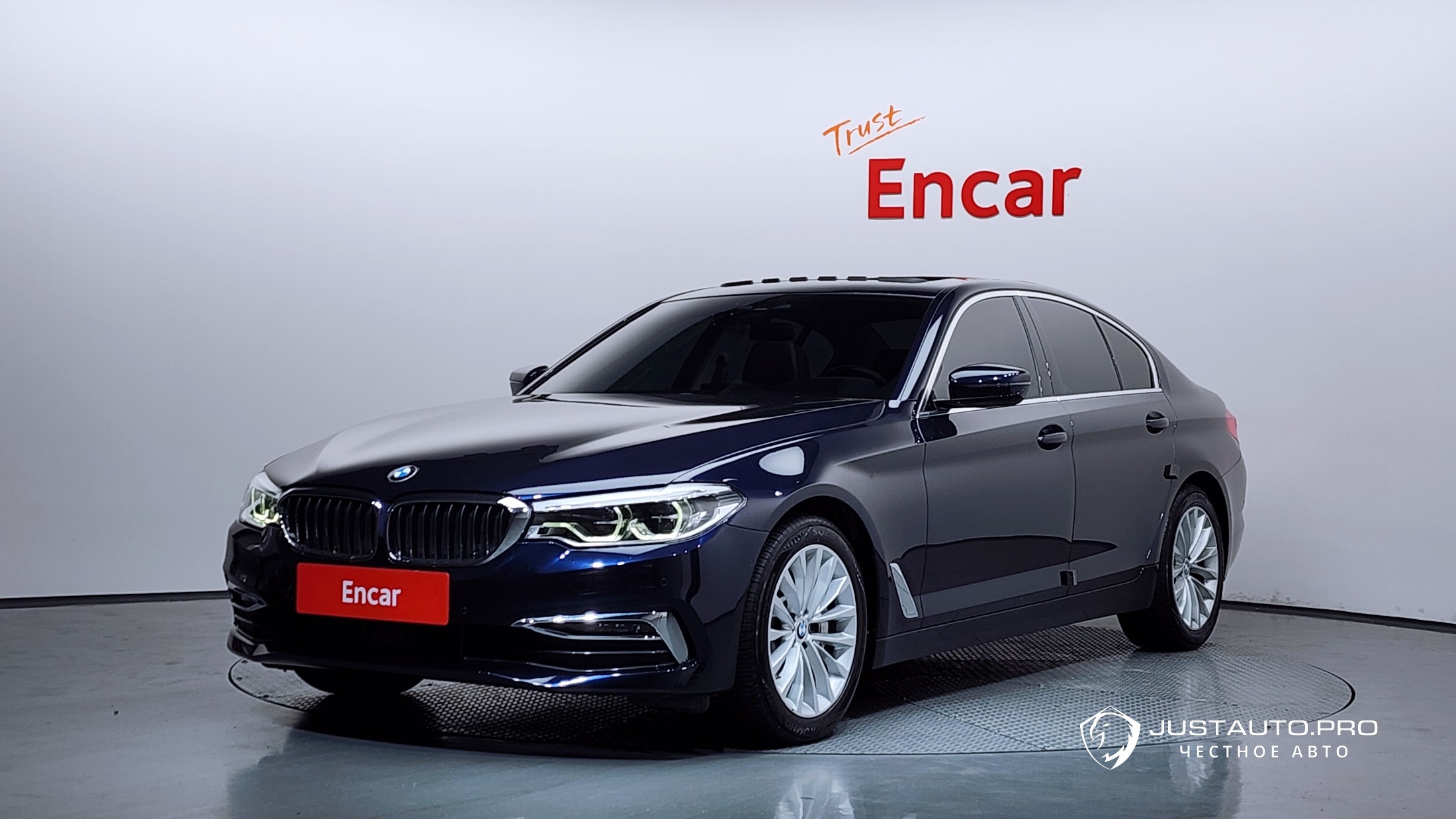Автомобиль BMW 5-Series