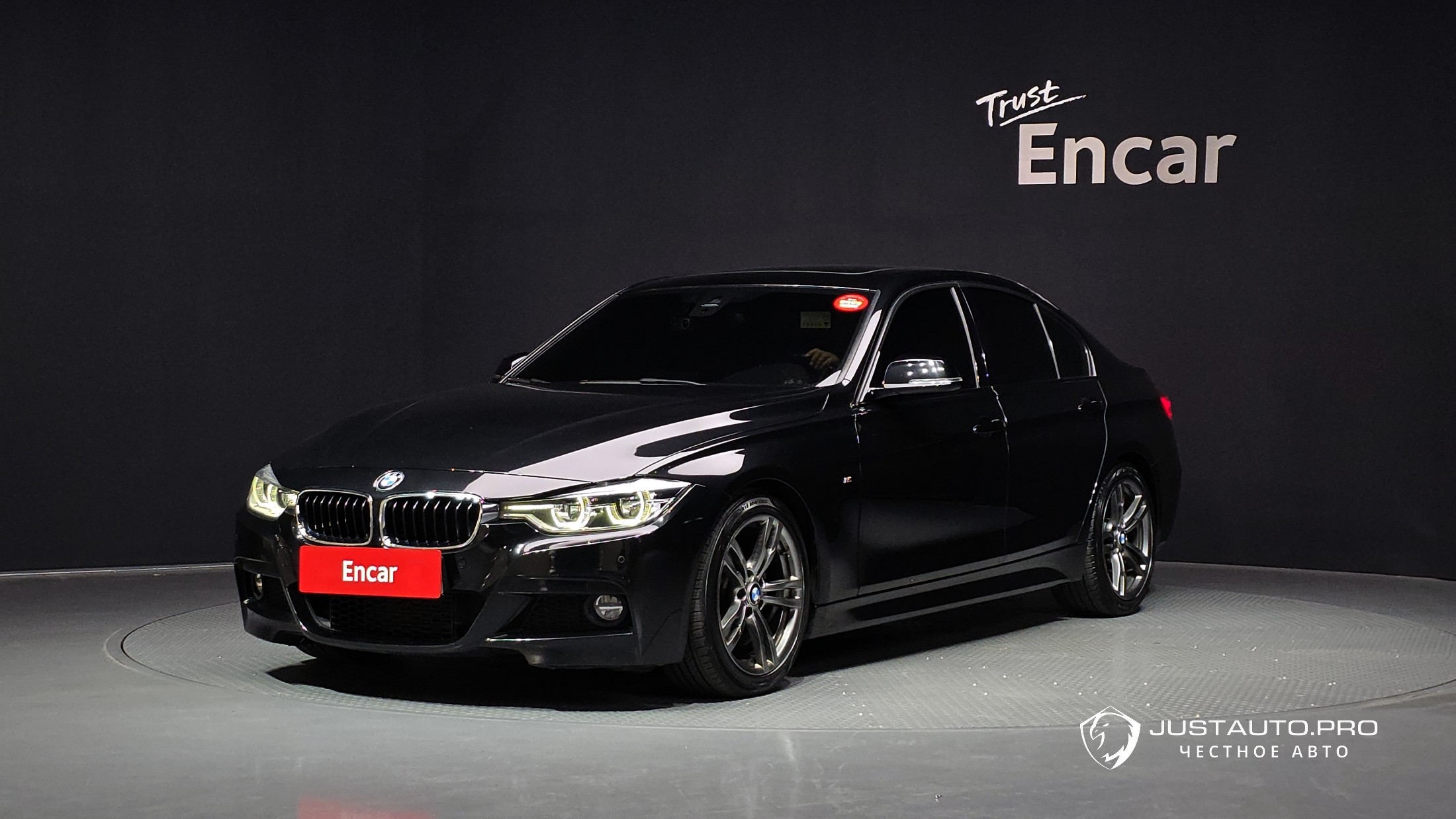 Автомобиль BMW 3-Series