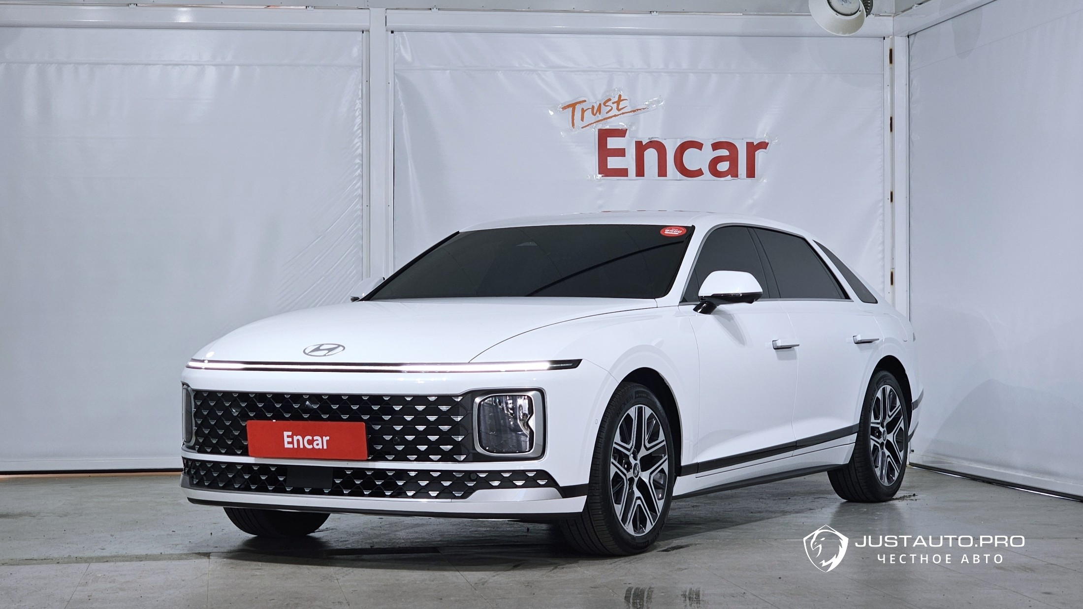 Автомобиль Hyundai Grandeur