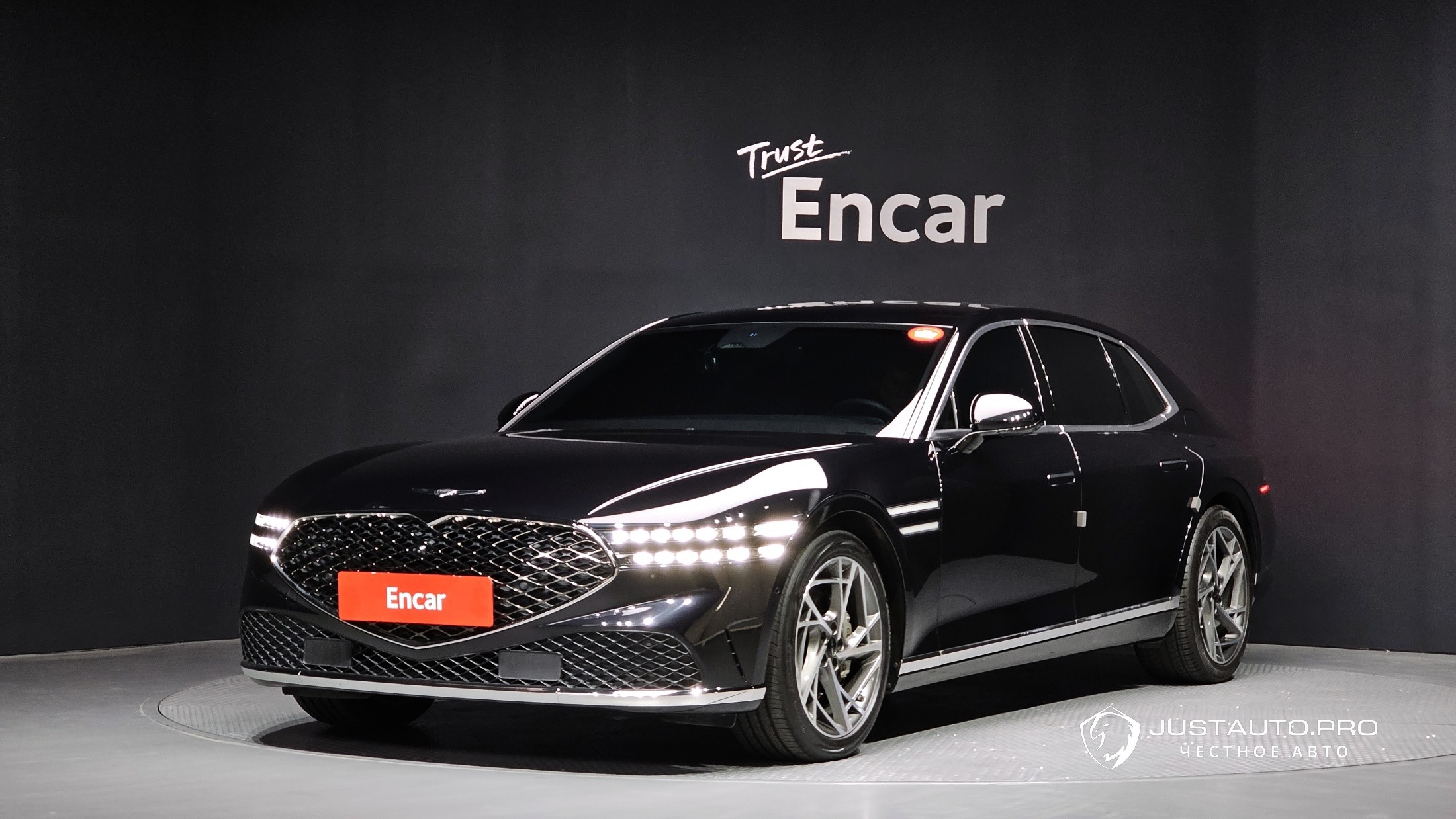 Автомобиль Genesis G90