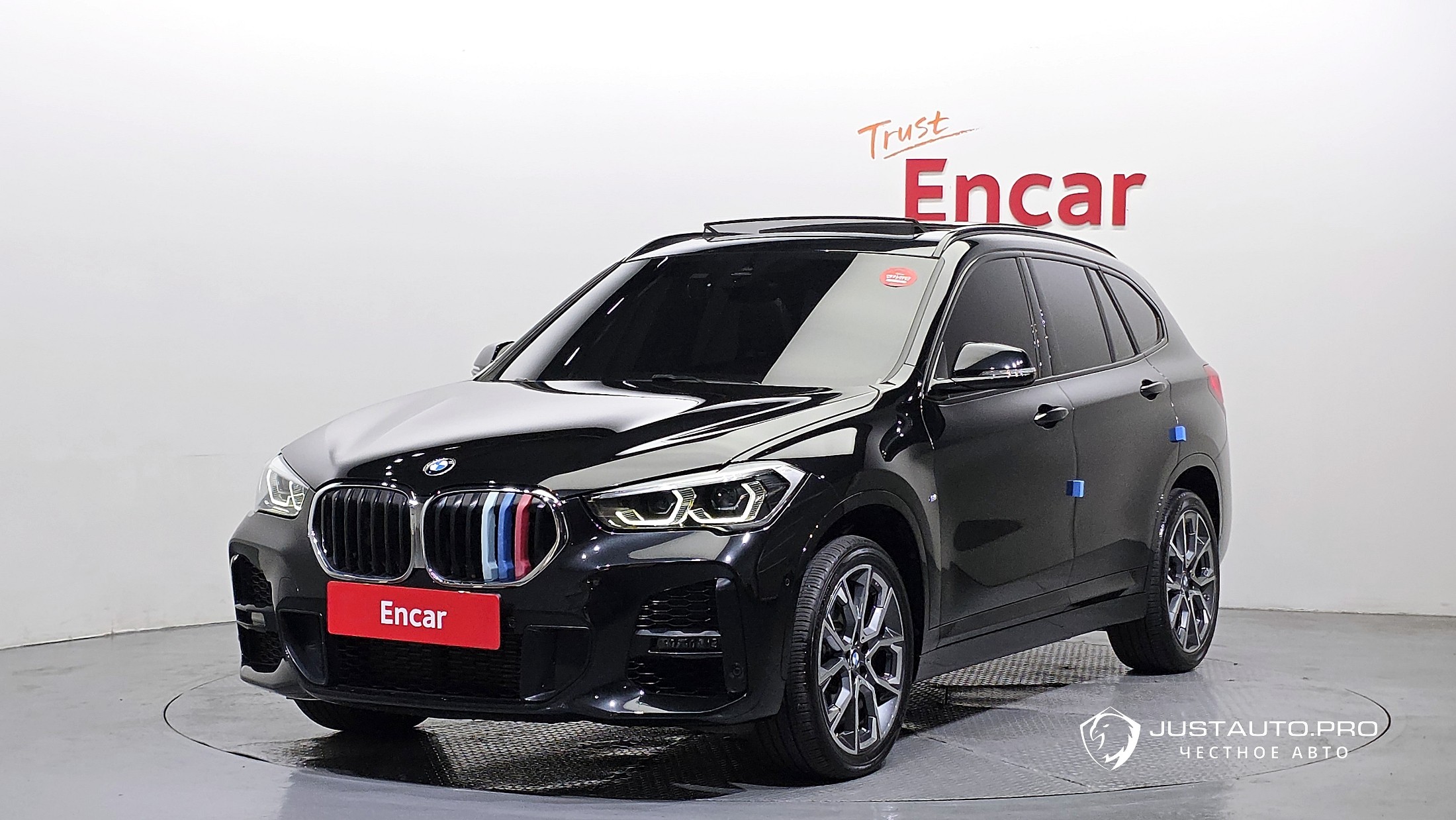 Автомобиль BMW X1