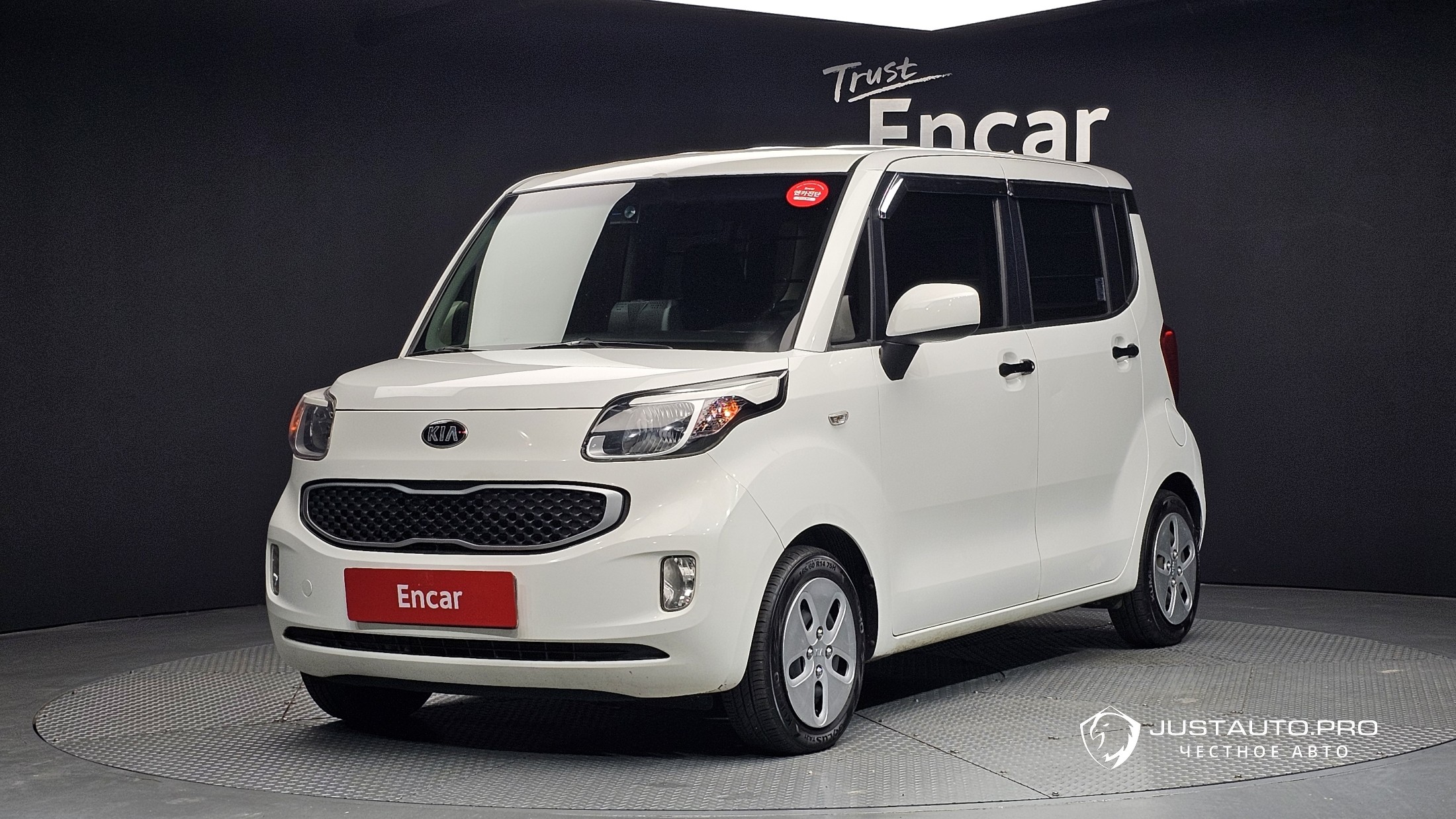 Автомобиль Kia RAY