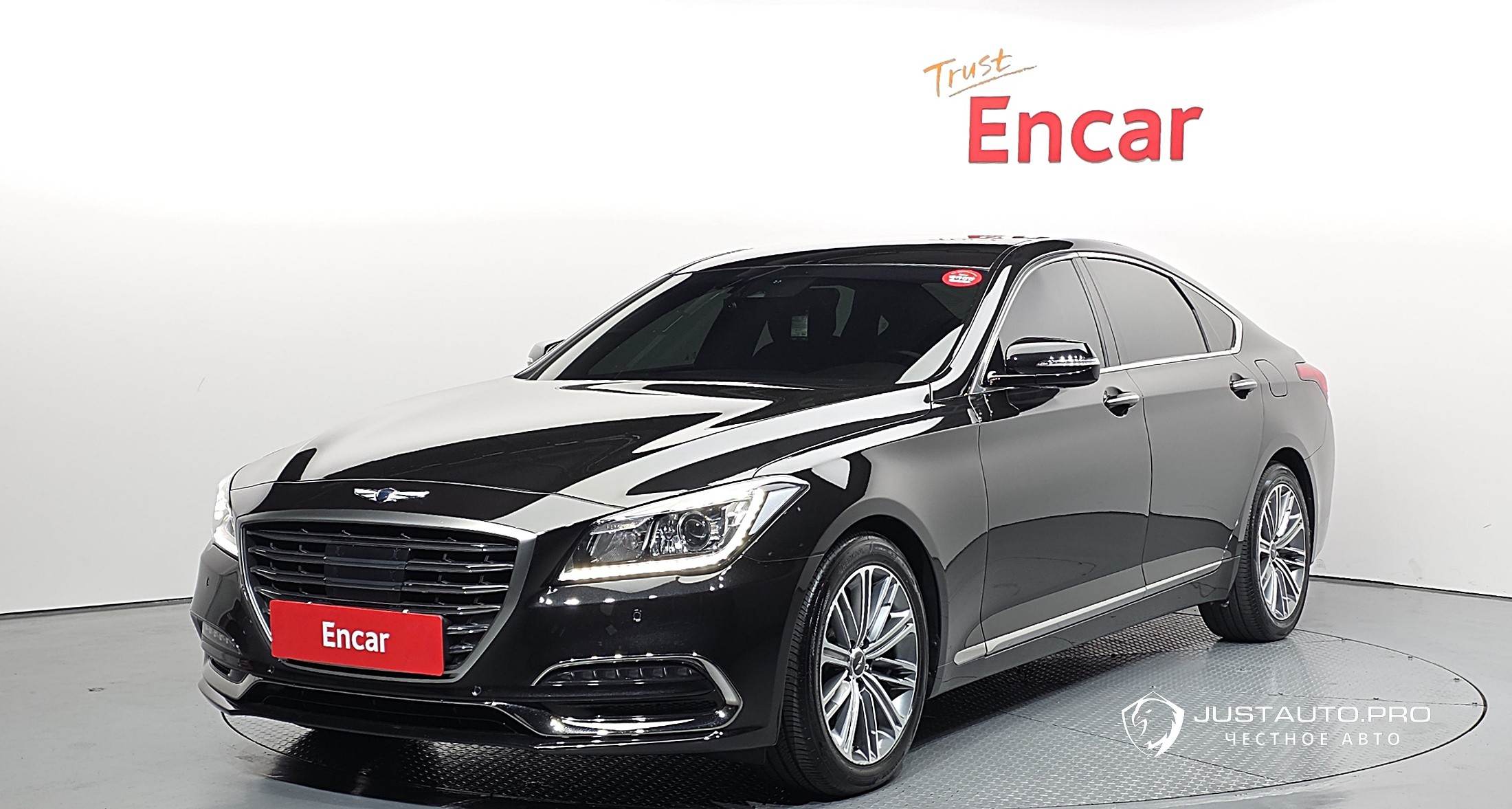 Автомобиль Genesis G80